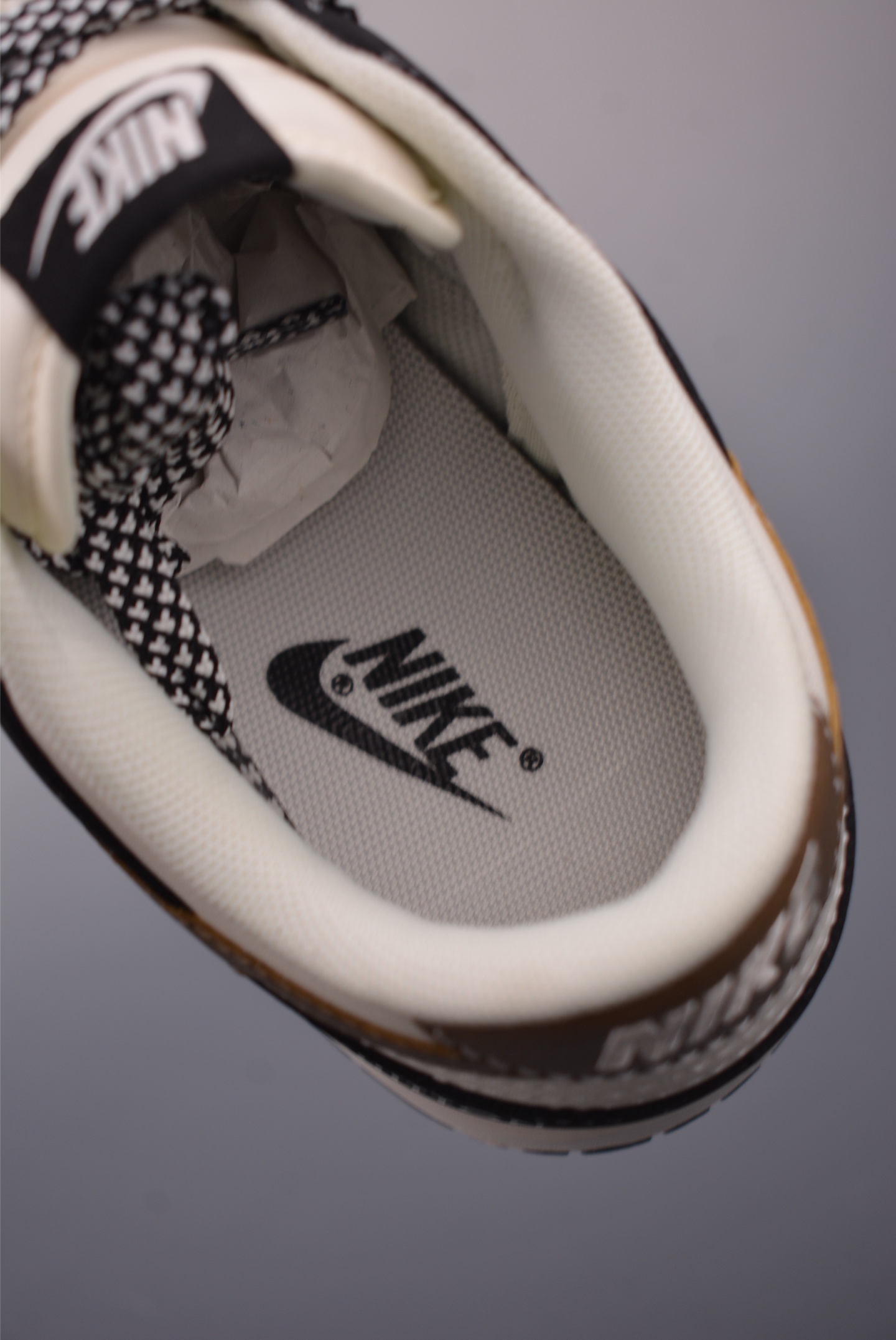 Nike SB Dunk Low Louis Vuitton: Premium Quality, Exclusive Design Sneakers 9 i1757789427925 3651 0 8