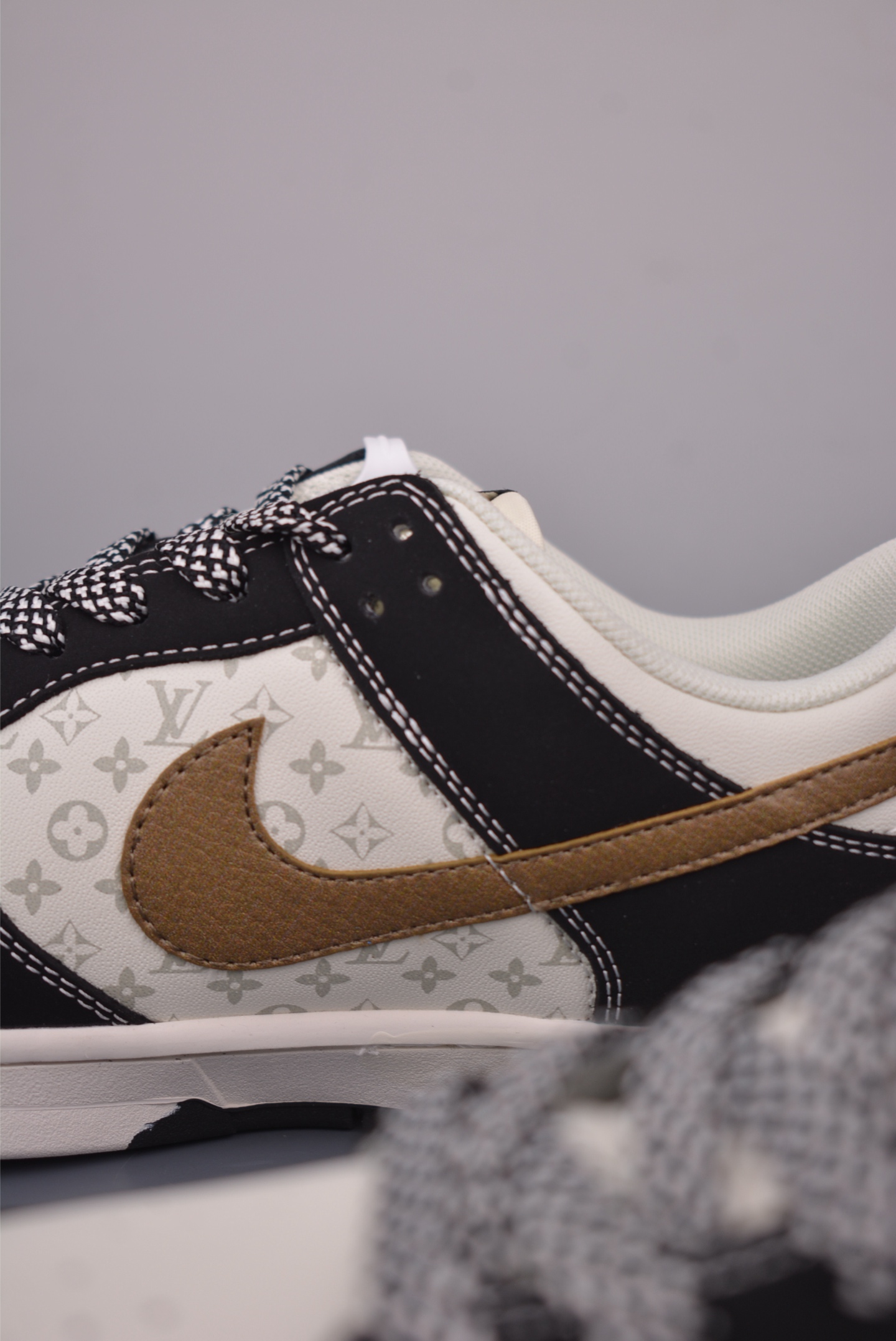 Nike SB Dunk Low Louis Vuitton: Premium Quality, Exclusive Design Sneakers 8 i1757789430129 6491 0 7