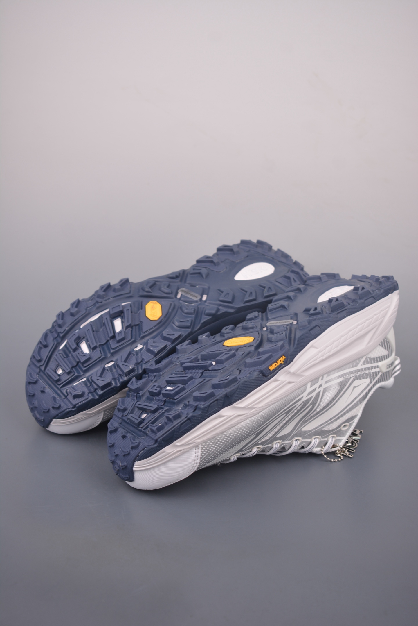 Hoka One One Mafate Speed 2 White Low-Top Professional Trail Running Shoes 3 i1757893603210 1449 0 2