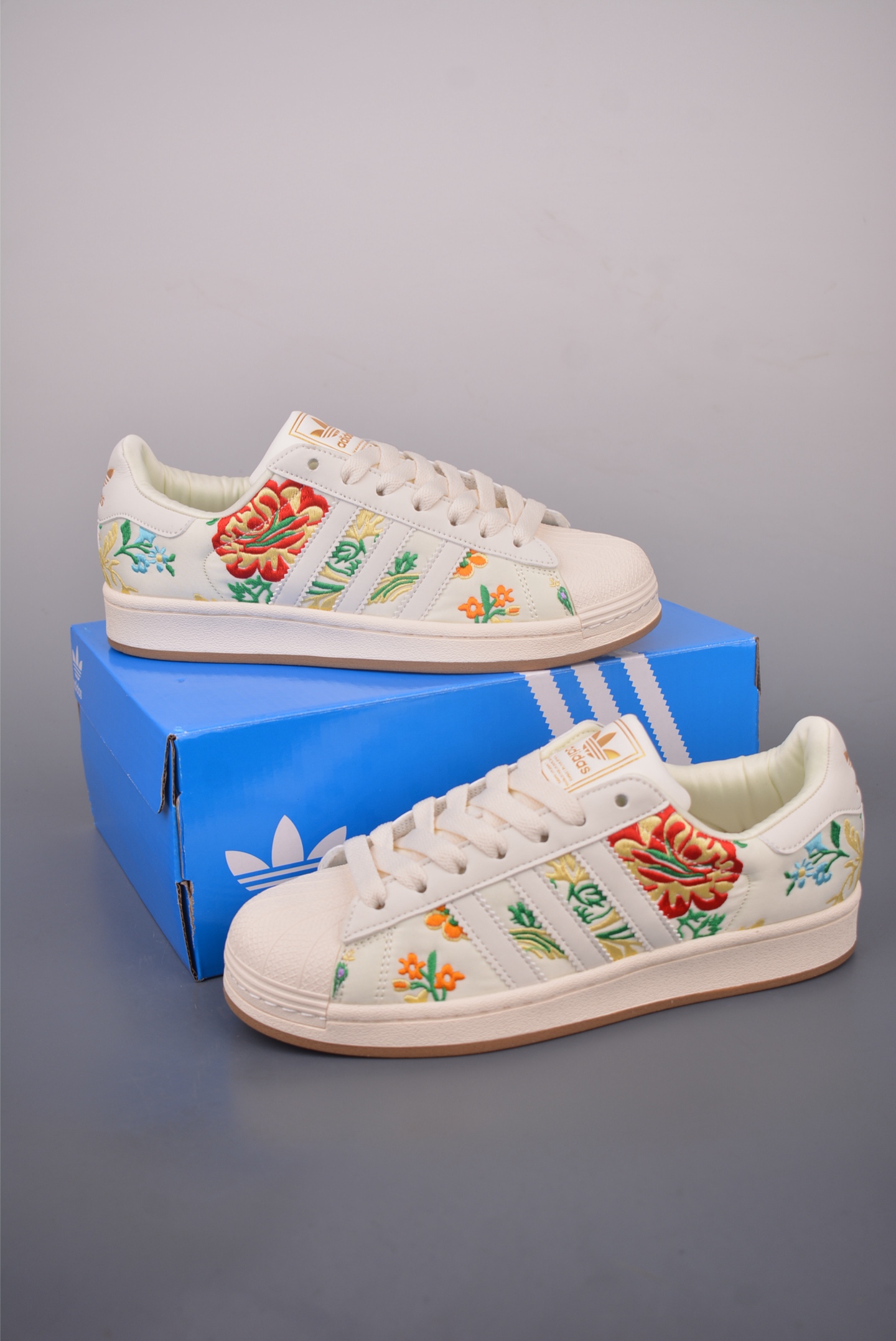Adidas Originals Superstar Floral Embroidery Sneakers - Classic Style, New Look 6 i1757893656031 3340 0 4