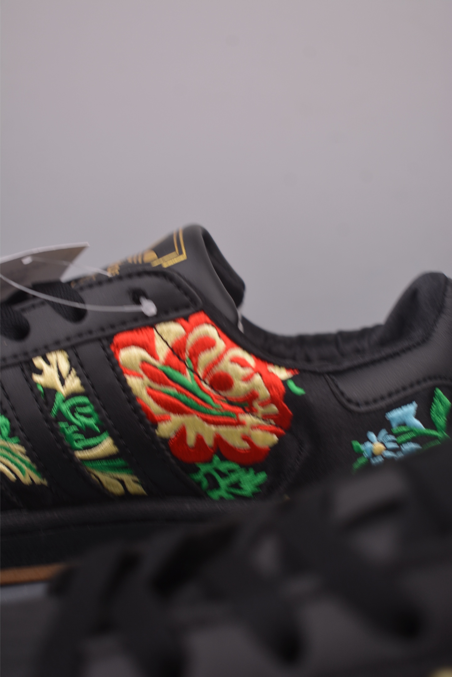 Adidas Originals Superstar Floral Embroidery Black Leather Casual Shoes 9 i1757893682611 5119 0 6