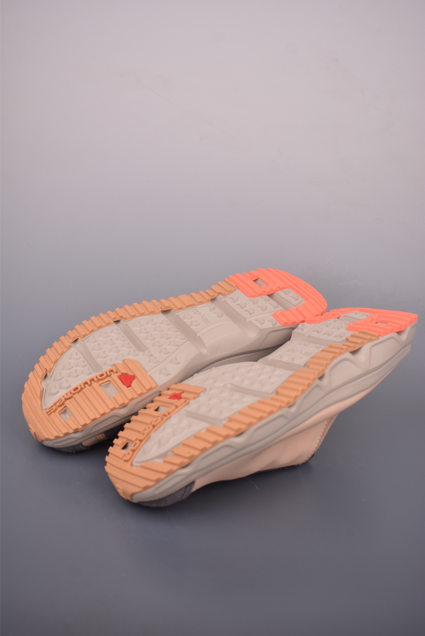 Salomon RX Slide 3.0: Lightweight, Breathable, and Anti-Slip Clogs for Summer 4 i1757893903244 4165 0 2