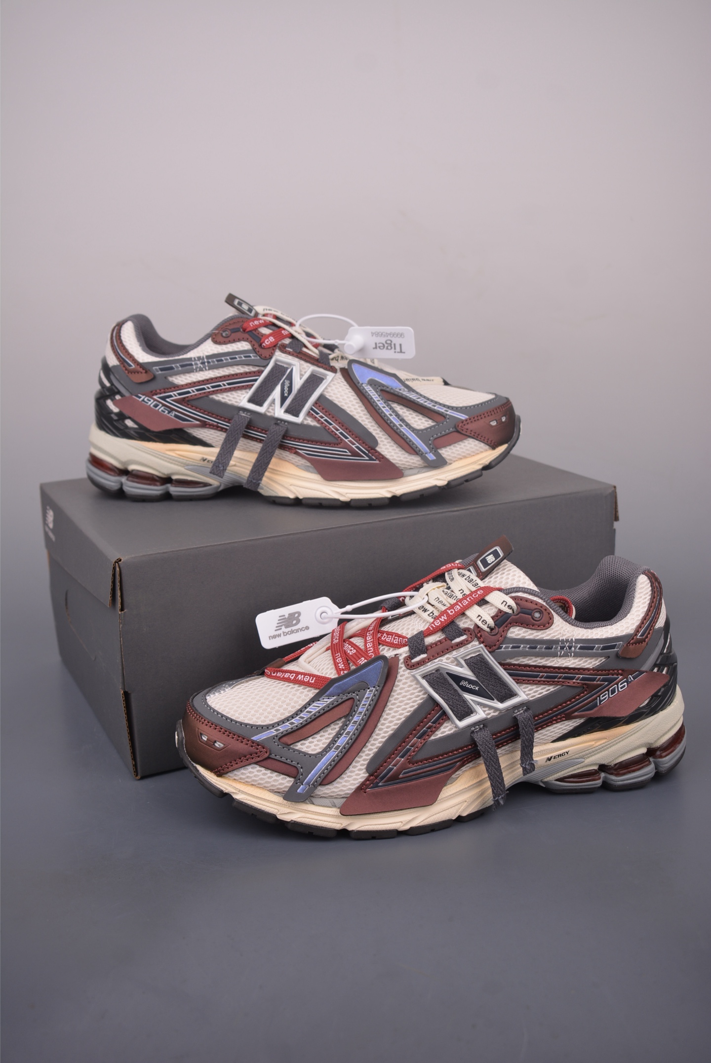 260 New Balance M1906系列 复古单品宝藏老爹鞋款 M1906AR