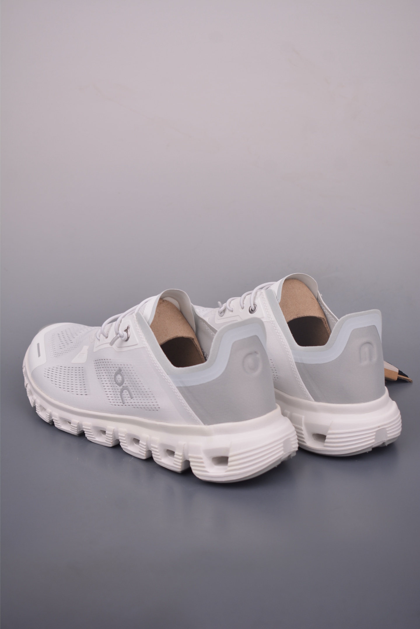 170 On昂跑 Cloud 户外街头机能风跑步鞋 Cloud Hi Edge户外机能融合街头潮流 3MF10020813