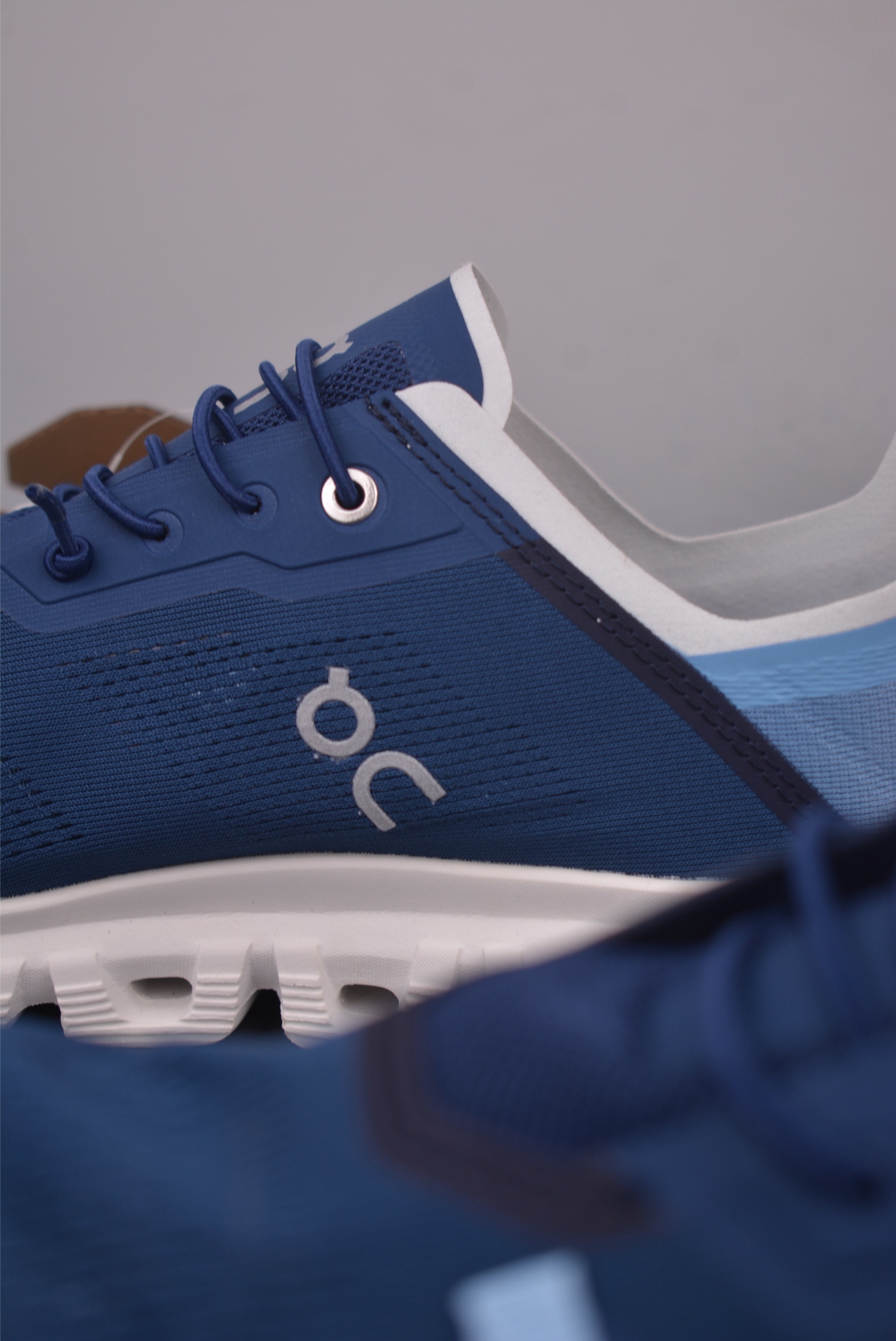 On昂跑 Cloud 6 Coa 户外街头机能风跑步鞋 Cloud Hi Edge户外机能融合街头潮流 3MF10020813