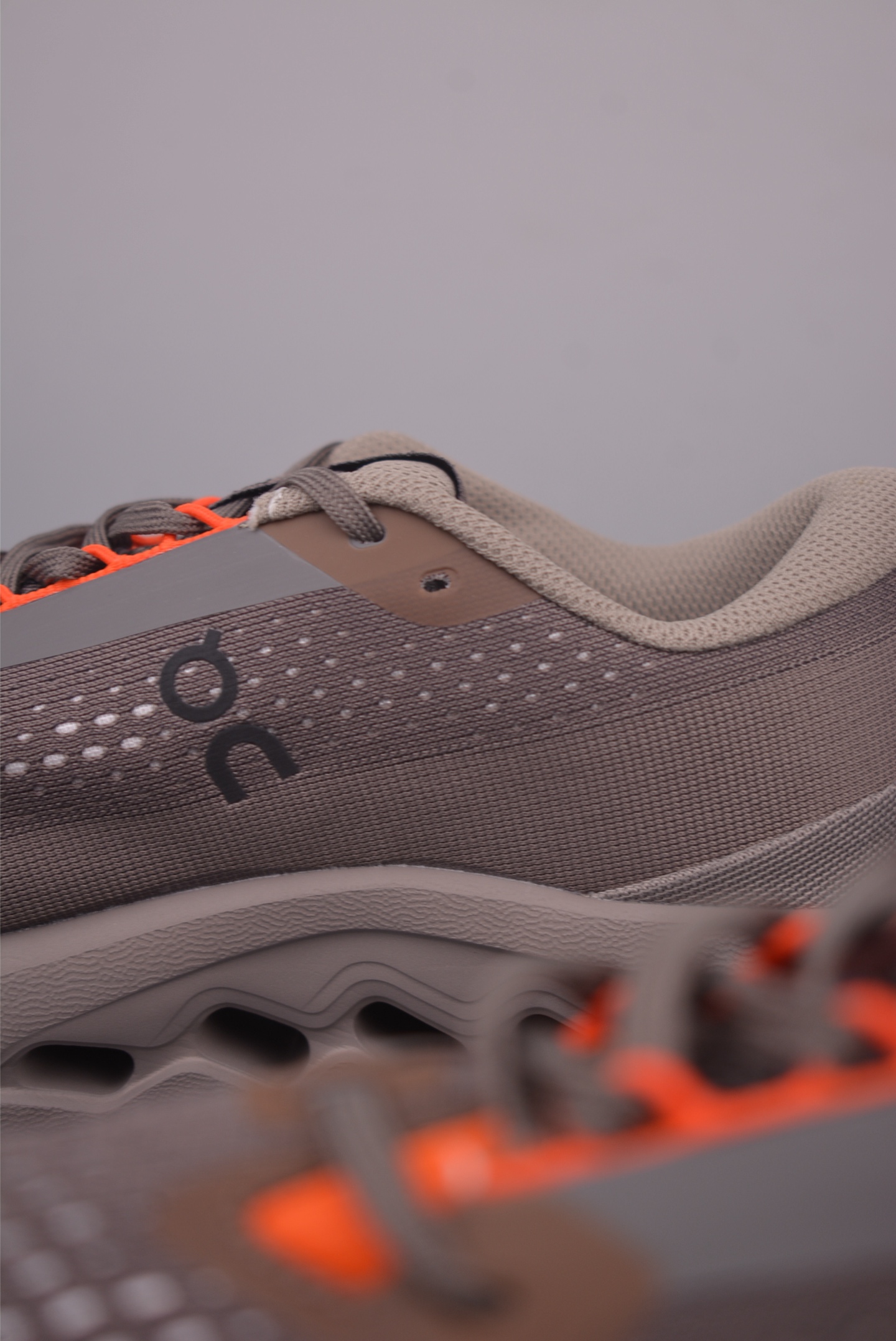 170 On昂跑 Cloudsurfer Trail 2 户外街头机能风跑步鞋 3MF30120114