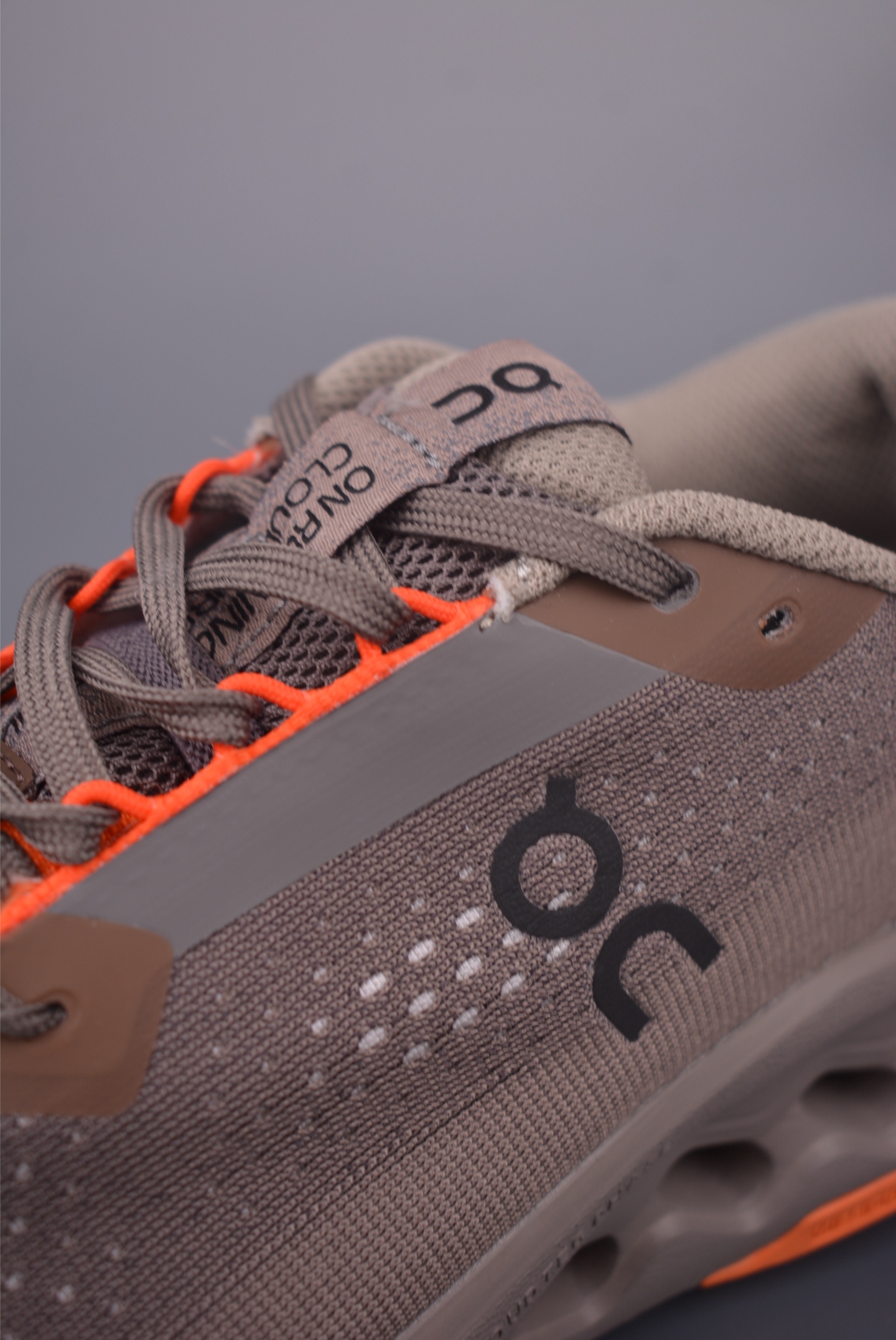 170 On昂跑 Cloudsurfer Trail 2 户外街头机能风跑步鞋 3MF30120114