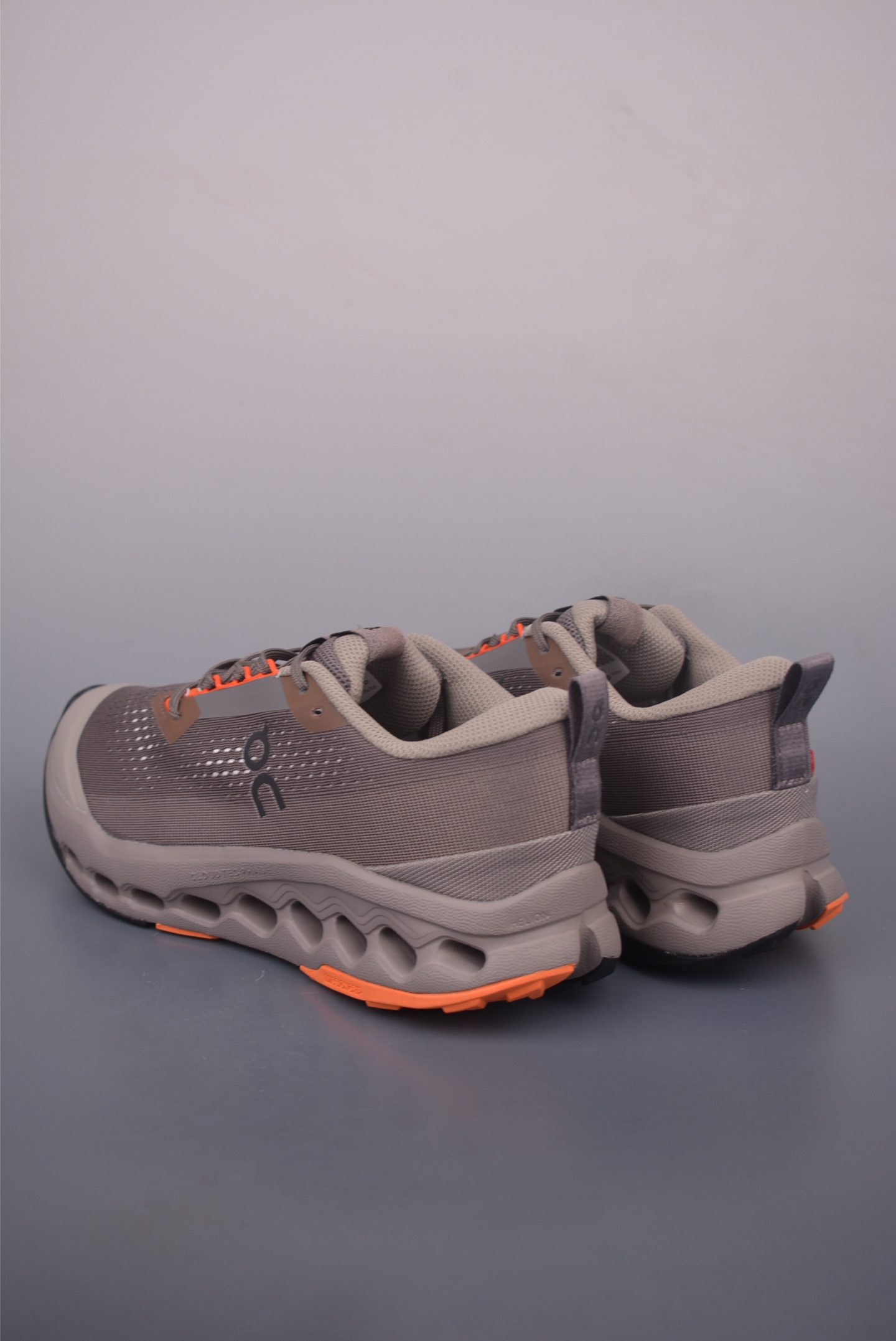 170 On昂跑 Cloudsurfer Trail 2 户外街头机能风跑步鞋 3MF30120114