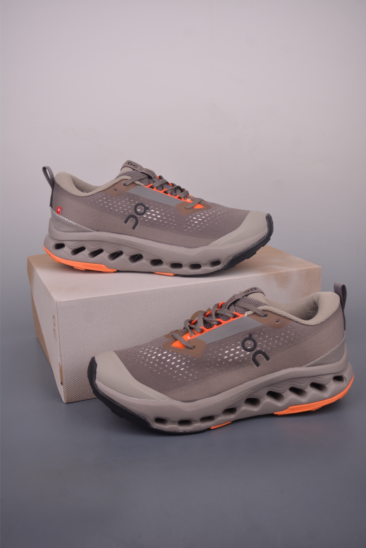 170 On昂跑 Cloudsurfer Trail 2 户外街头机能风跑步鞋 3MF30120114