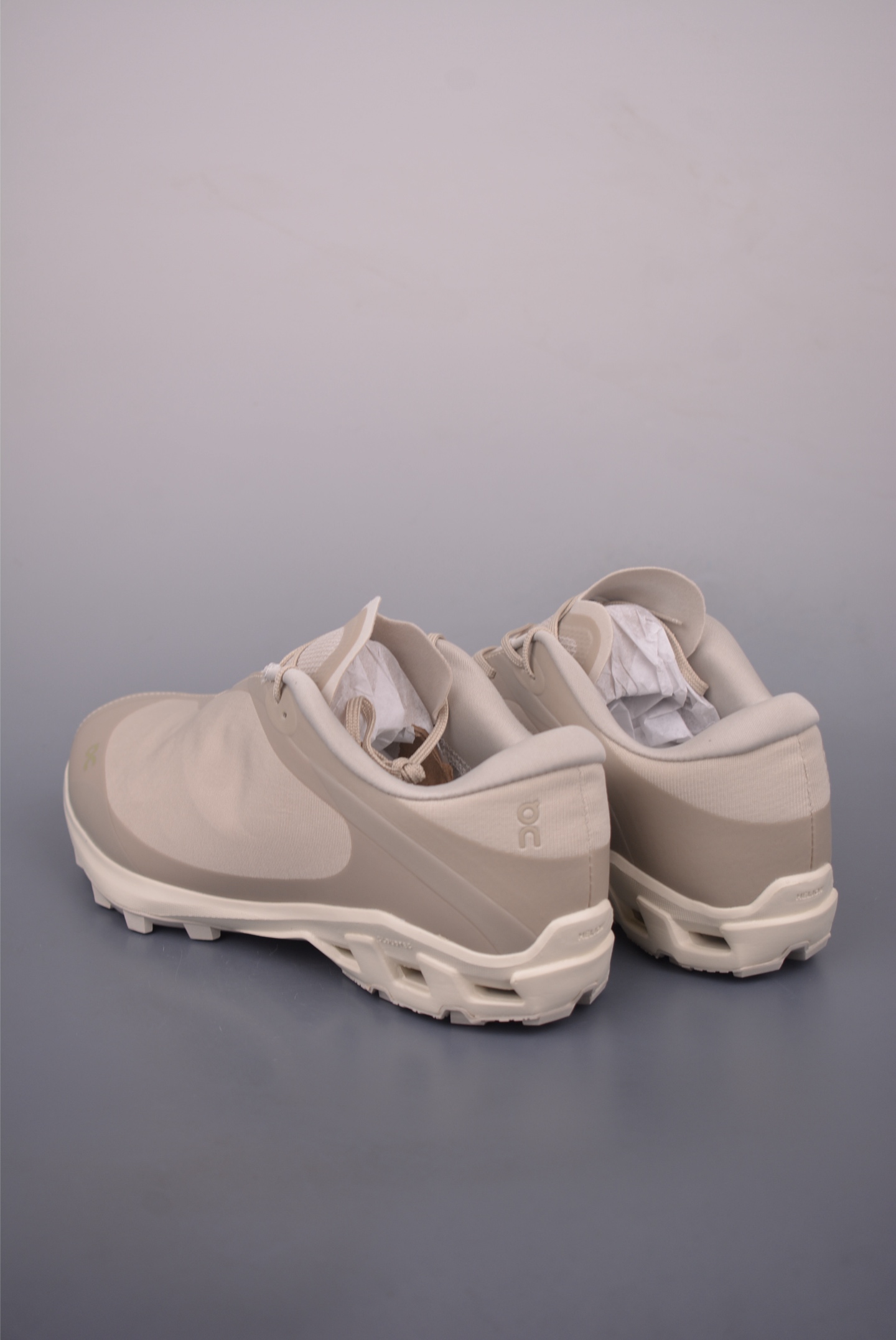 260 PO ARCHIVE FACTION PAF x On 昂跑 Cloudventure Peak 低帮联名款休闲跑步鞋