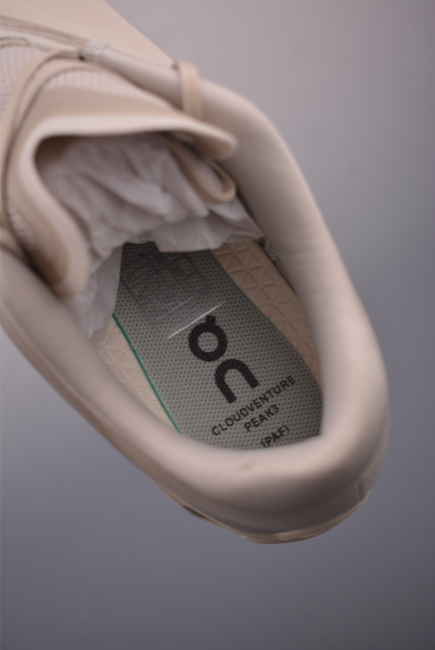 260 PO ARCHIVE FACTION PAF x On 昂跑 Cloudventure Peak 低帮联名款休闲跑步鞋