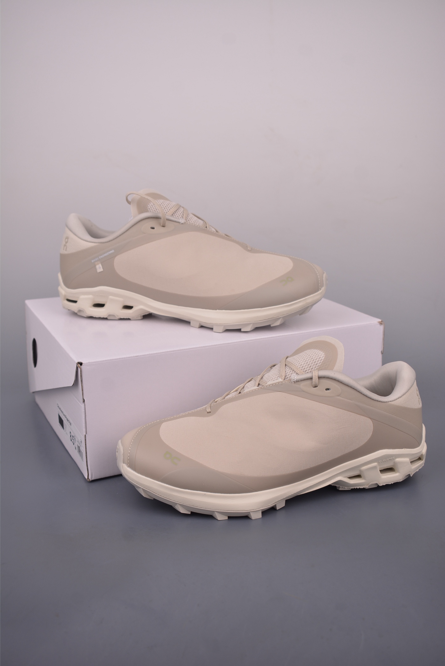 260 PO ARCHIVE FACTION PAF x On 昂跑 Cloudventure Peak 低帮联名款休闲跑步鞋