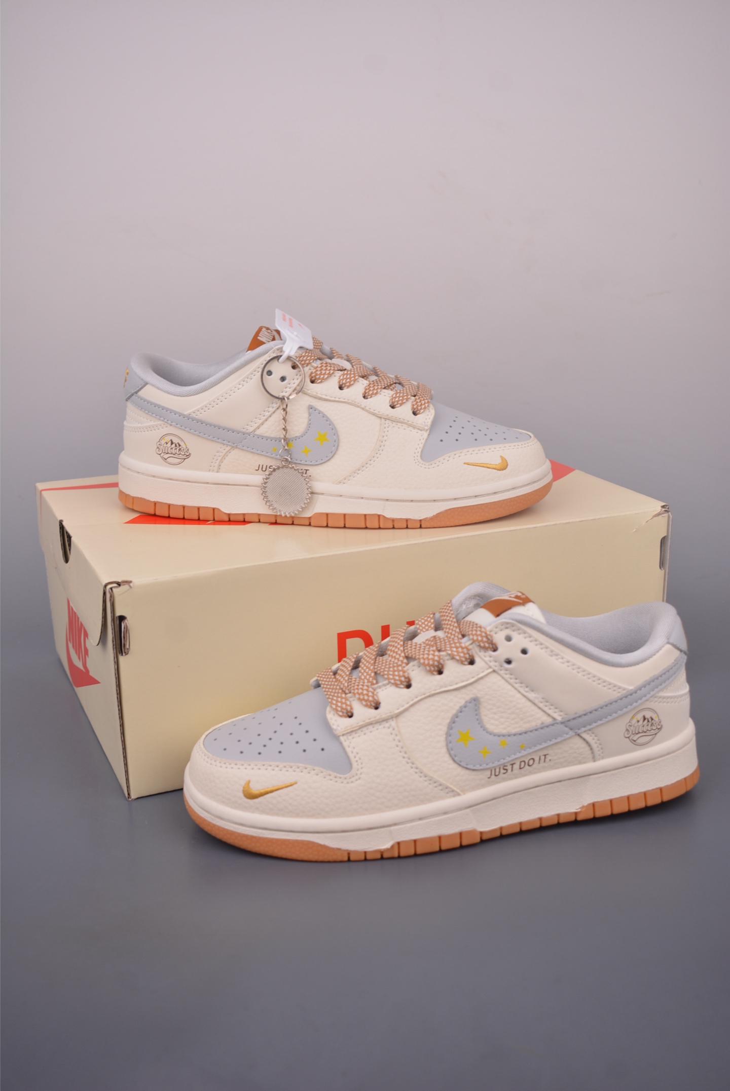 Nike SB Dunk Low ”Ju Do It” LW1818-122