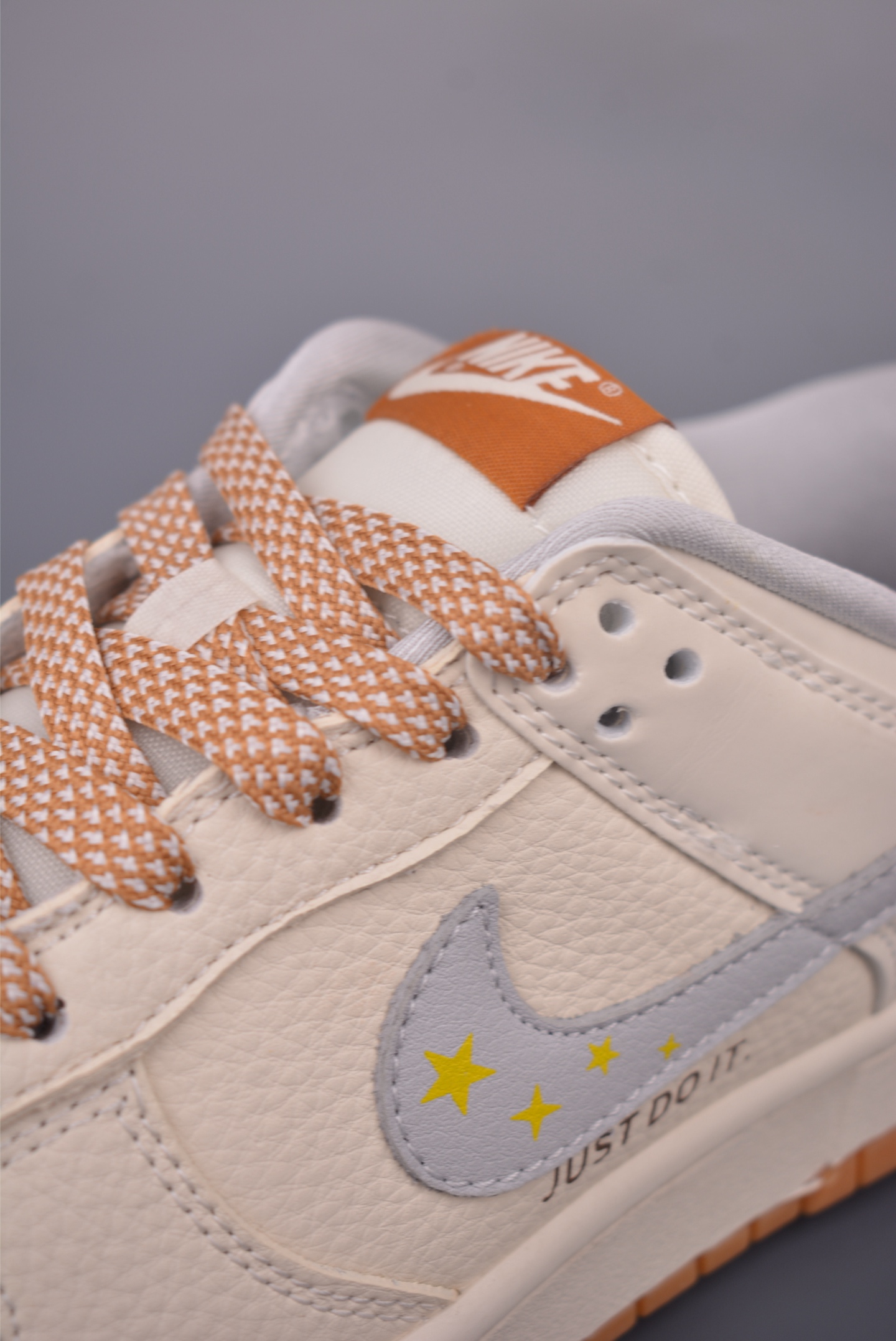 Nike SB Dunk Low ”Ju Do It” LW1818-122