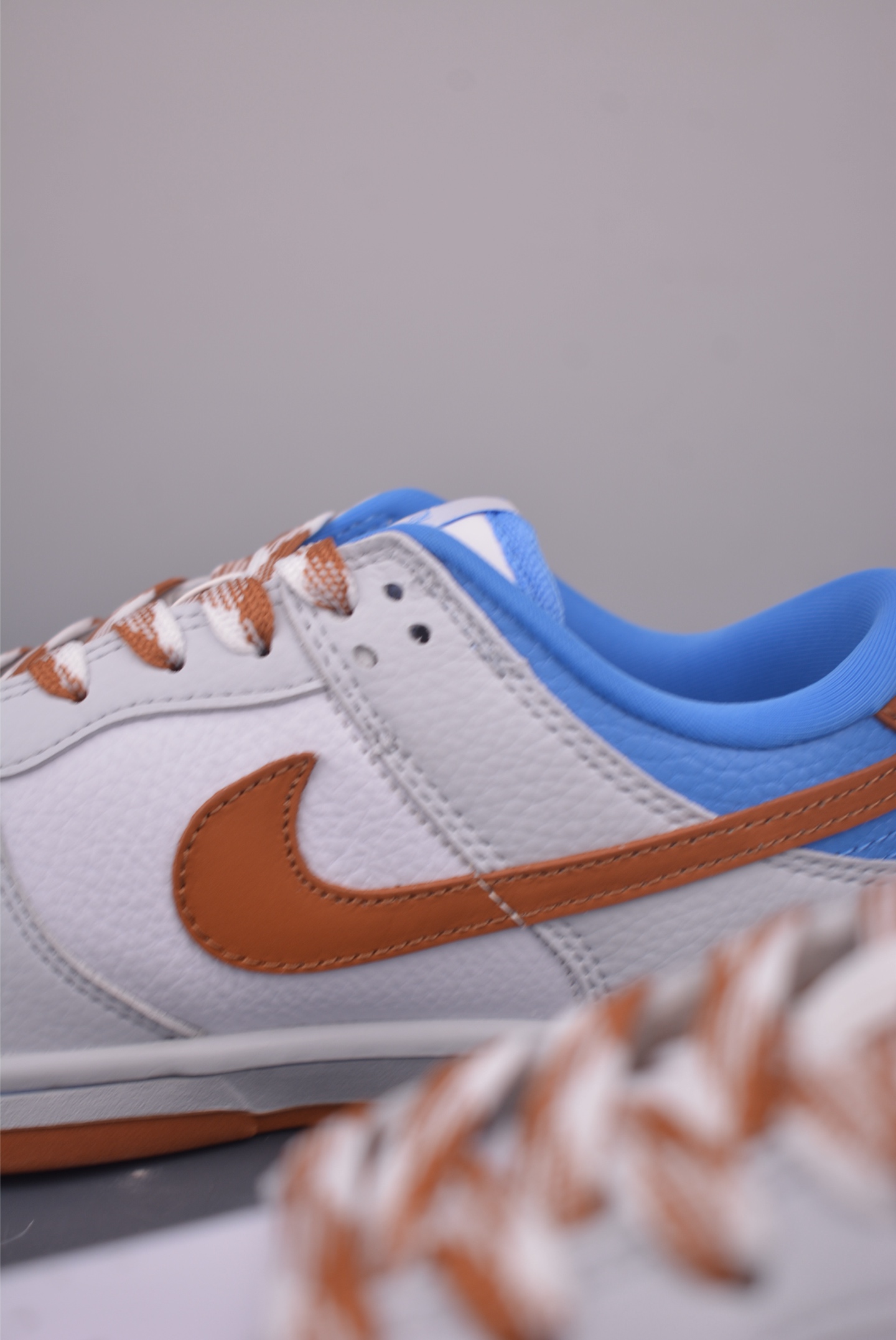 Nike SB Dunk Low Louis Vuitton Collab Premium Leather Sneakers 9 i1757894953141 6362 0 7