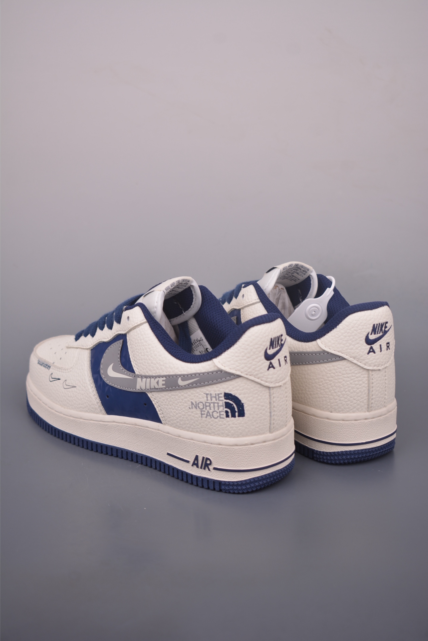 Nike Air Force 1 Low White Blue Sneakers - The North Face Collaboration 2 i1757895136136 8409 0 1
