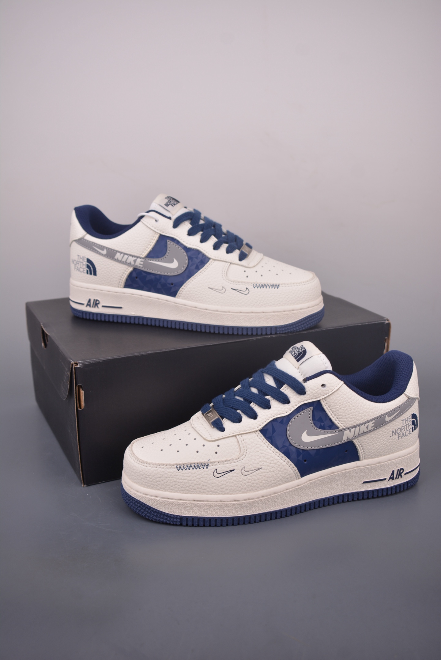 Nike Air Force 1 Low White Blue Sneakers - The North Face Collaboration 5 i1757895136249 4032 0 4