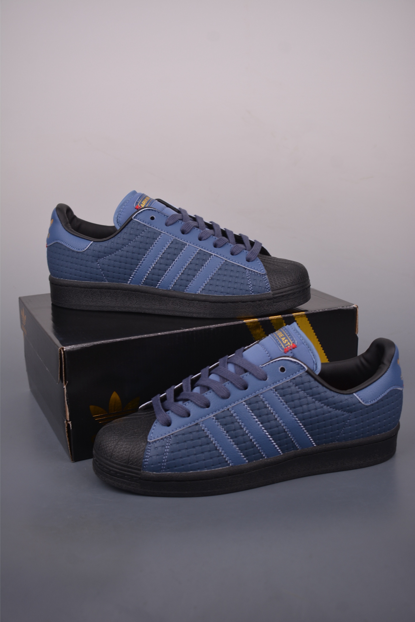 Adidas Originals Superstar 2.0: Blue Leather Shell Toe Sneakers - Limited Edition 5 i1757971171491 9264 0 4