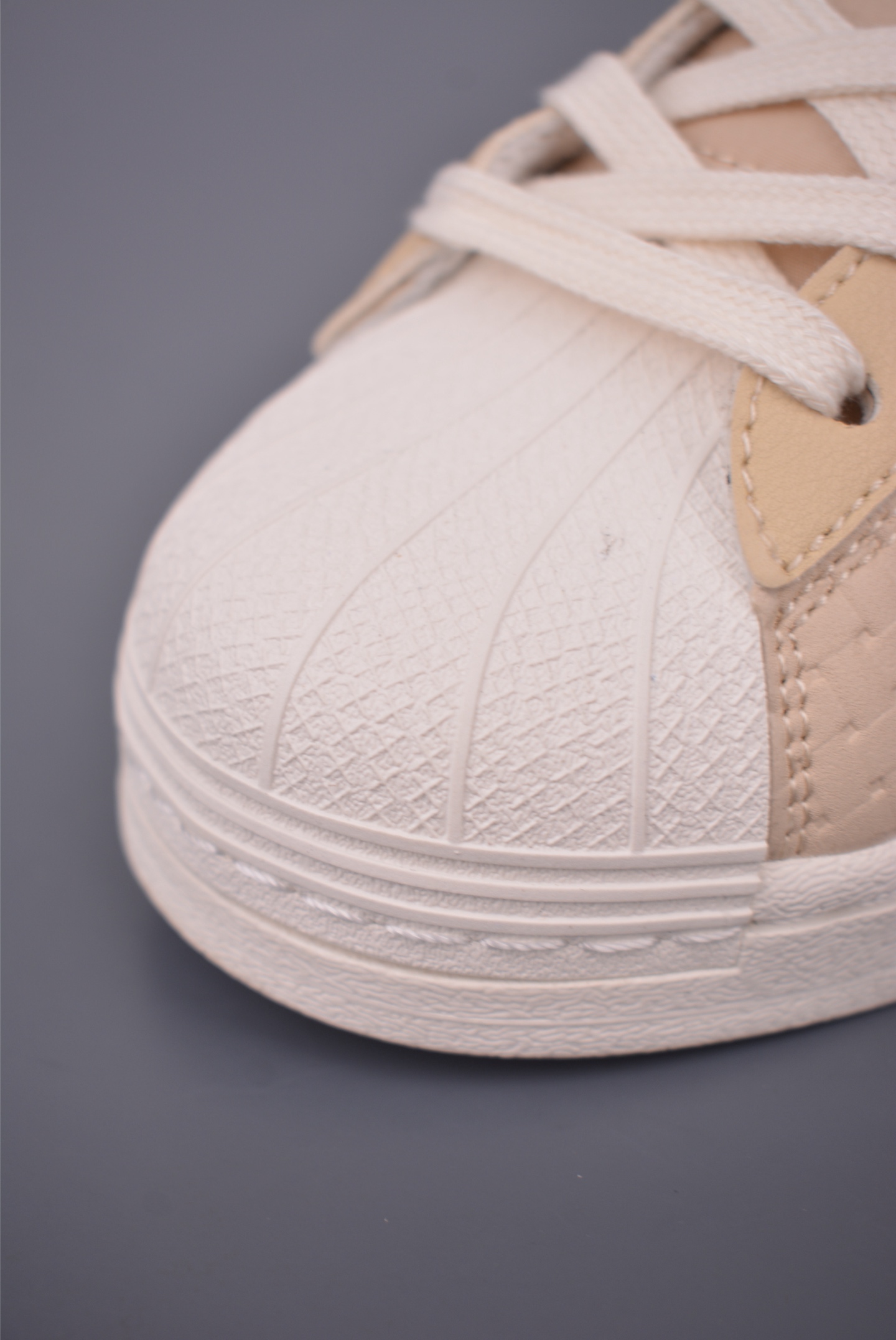 Adidas Originals Superstar 2代 2025 贝壳头 JS2593-Top High Quatity Cheap Sneakers Fashion Clothing Clothes Bags handbags Shoes of all Brand wholesale With The best Quality And Beautiful Price from China Factory Chinese suppliers wholesaler seller Adidas Originals Superstar 2代 2025 贝壳头 JS2593