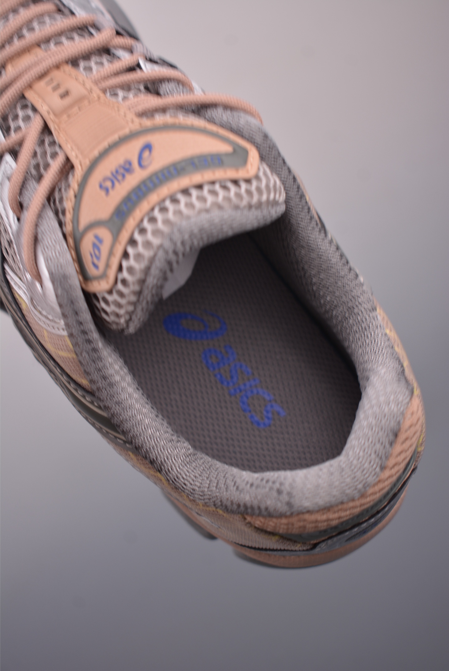 Asics GEL-Kahana NIMBUS 10.1 Low-Top Sneakers - Durable, Breathable, and Stylish 9 i1757972576067 7829 0 8