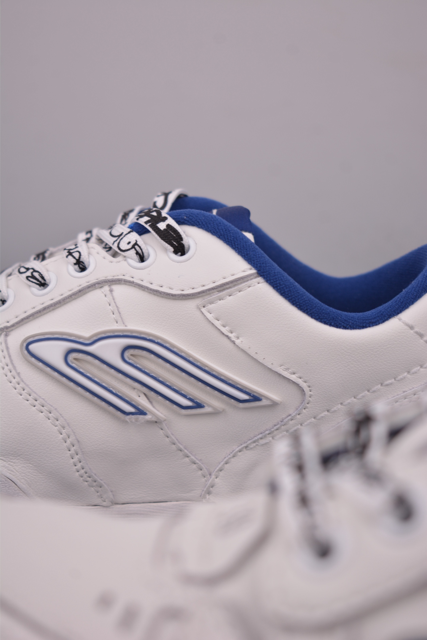 Balenciaga 16th Generation Sneakers - Original Design, Premium Quality 8 i1757972840153 5031 0 7