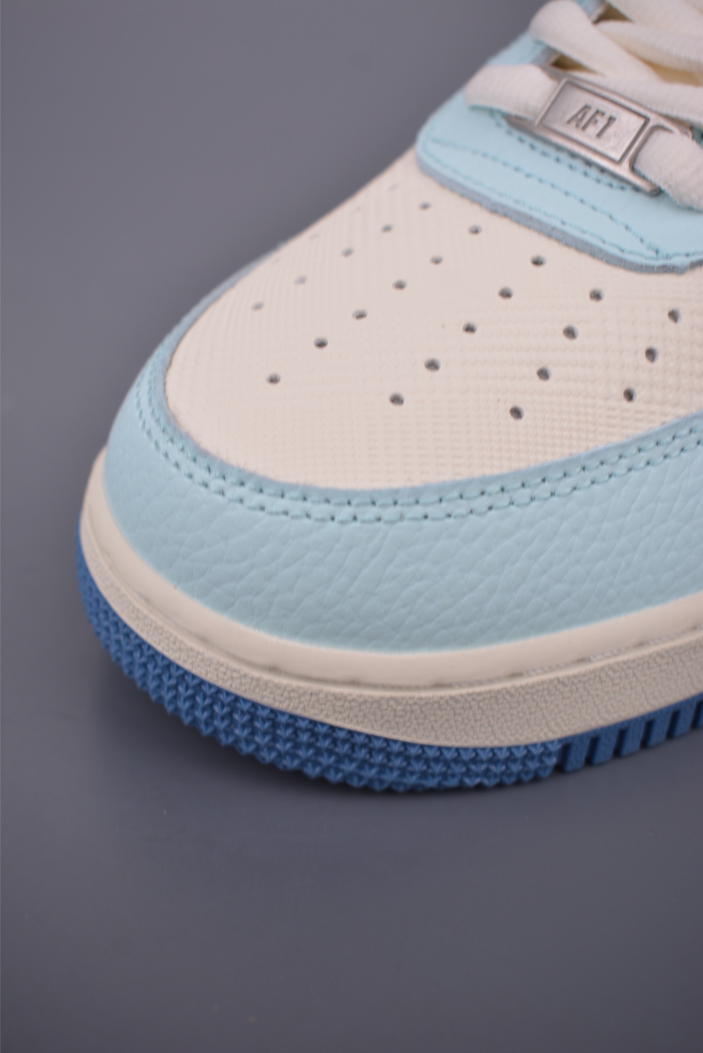 Nike Air Force 1 Low Louis Vuitton Custom Sneakers - Limited Edition 7 i1757973708296 3169 0 5