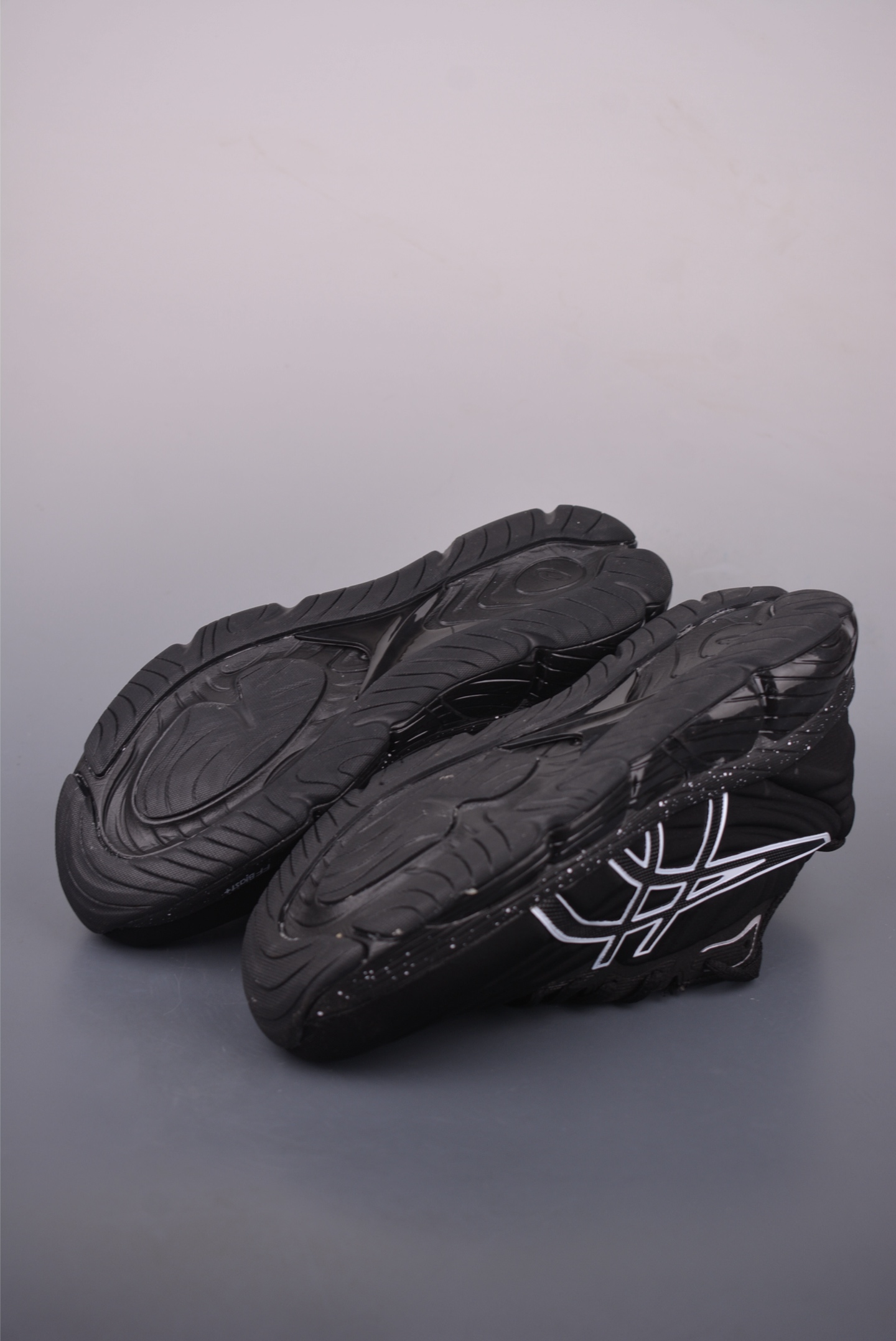 180 Asics GEL-QUANTUM 360 VIII EMBOSS 亚瑟士运动休闲透气专业跑鞋 1203A593