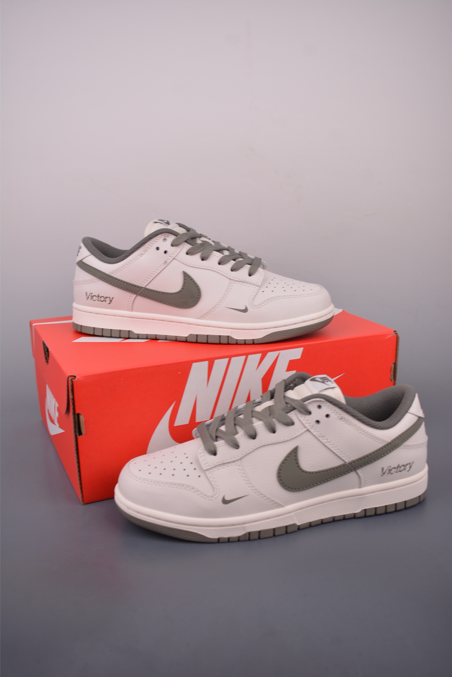 Nike SB Dunk Low Victory Premium Leather, Superior Comfort, Durable Outsole 6 i1757974417049 8423 0 4