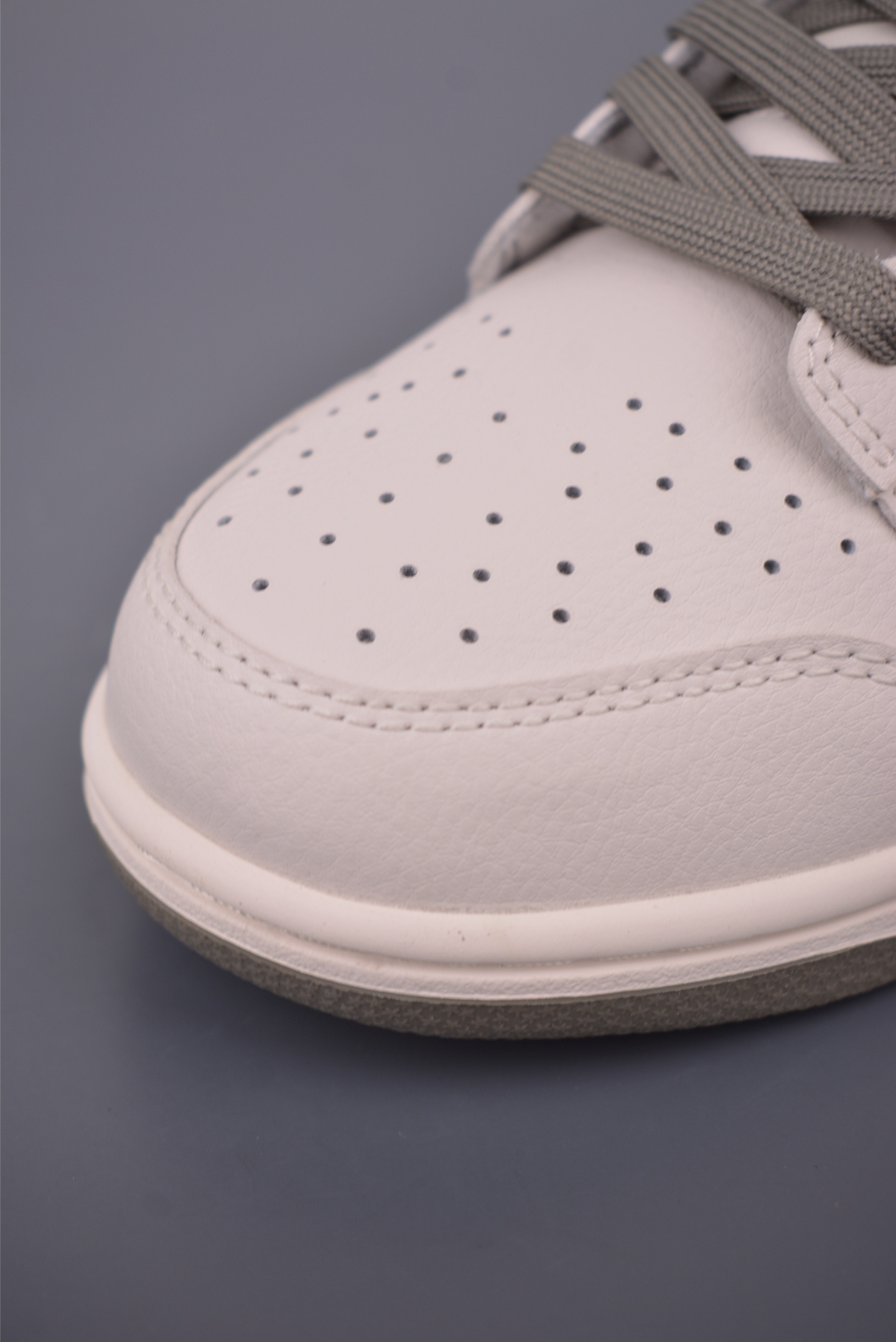 Nike SB Dunk Low Victory Premium Leather, Superior Comfort, Durable Outsole 7 i1757974417070 4323 0 5