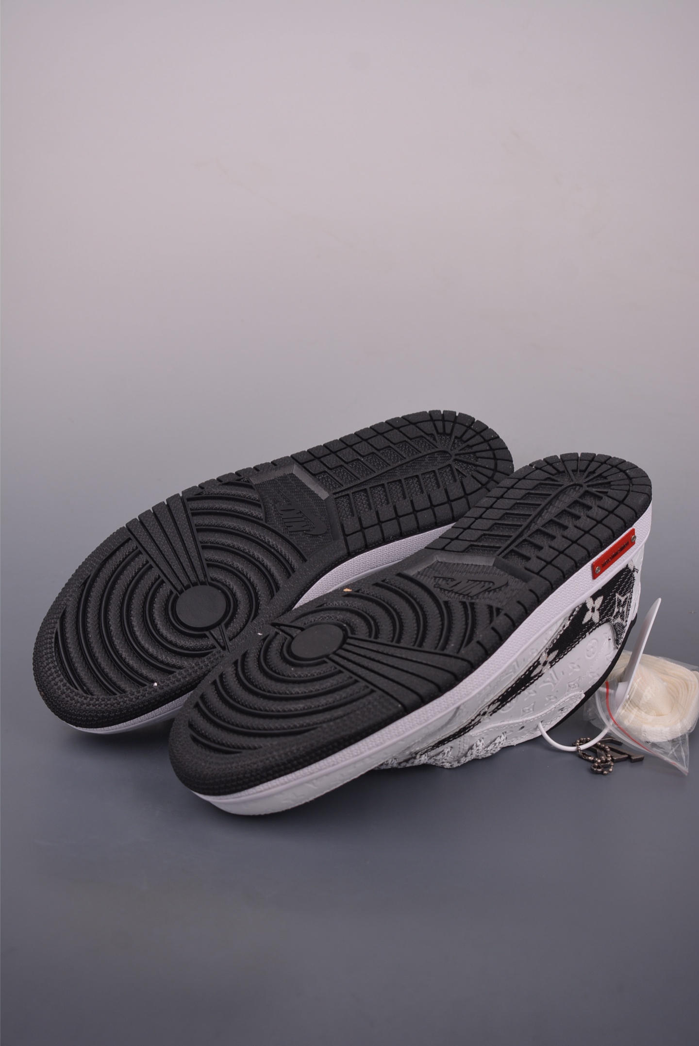 Air Jordan 1 Louis Vuitton Custom Sneakers - Premium Quality & Clean Cut 3 i1757974889666 5765 0 2