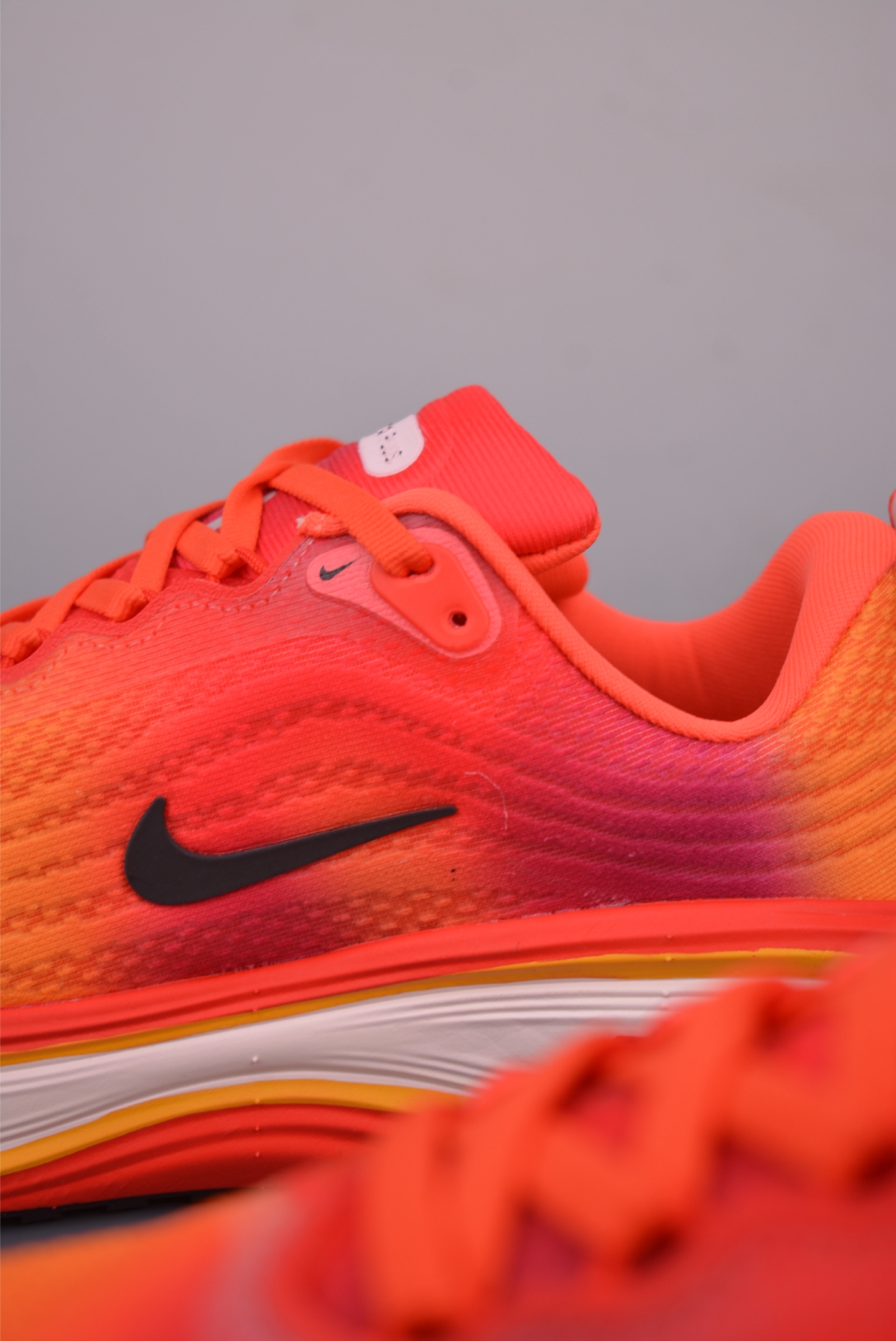 Nike Air Zoom Vomero Plus Running Shoes - Enhanced Cushioning & Performance 9 i1757975011909 7801 0 7