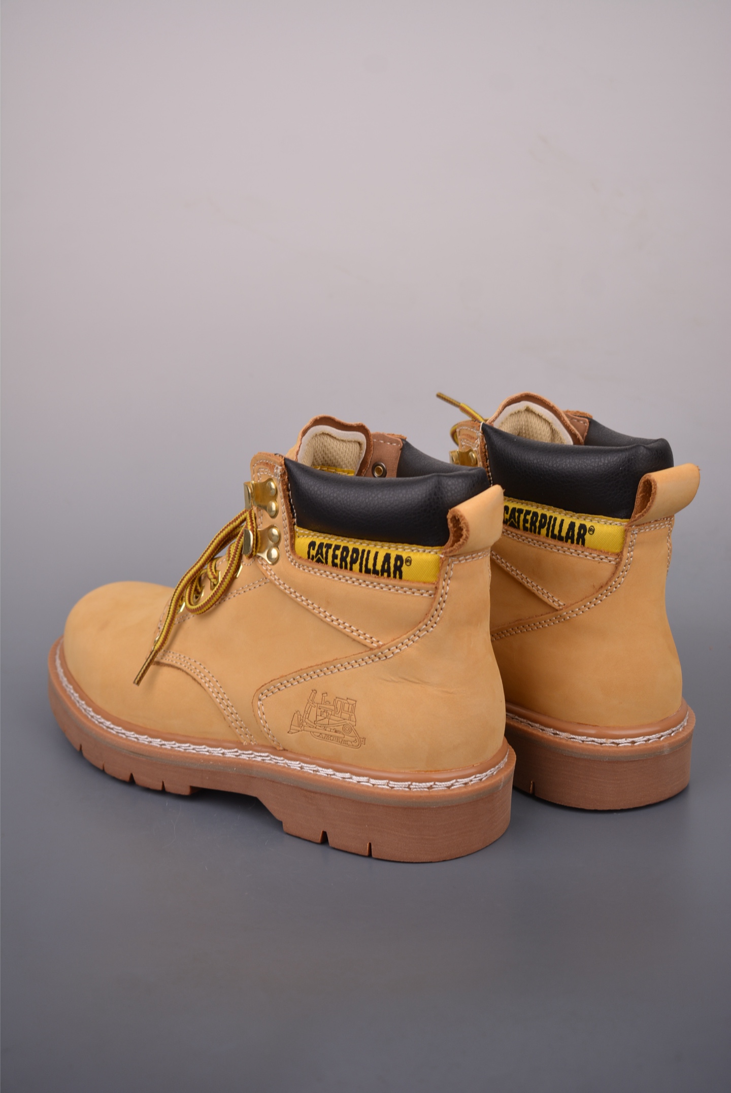 280 CAT 卡特经典百搭户外休闲工装靴水晶底系列 PWC73010
