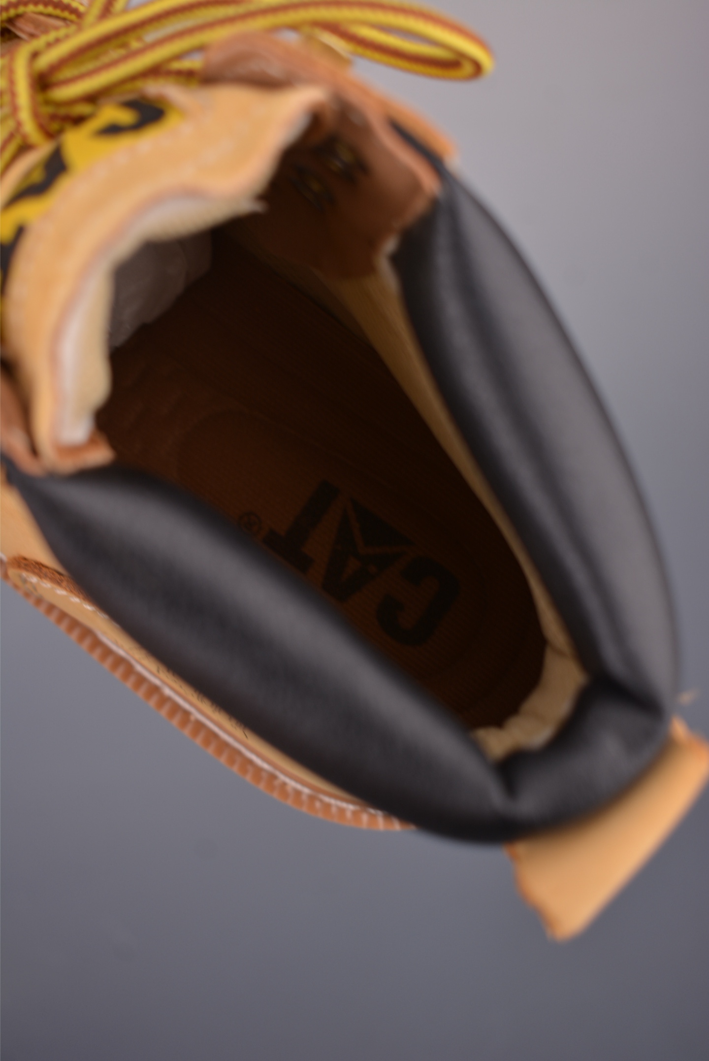 280 CAT 卡特经典百搭户外休闲工装靴水晶底系列 PWC73010