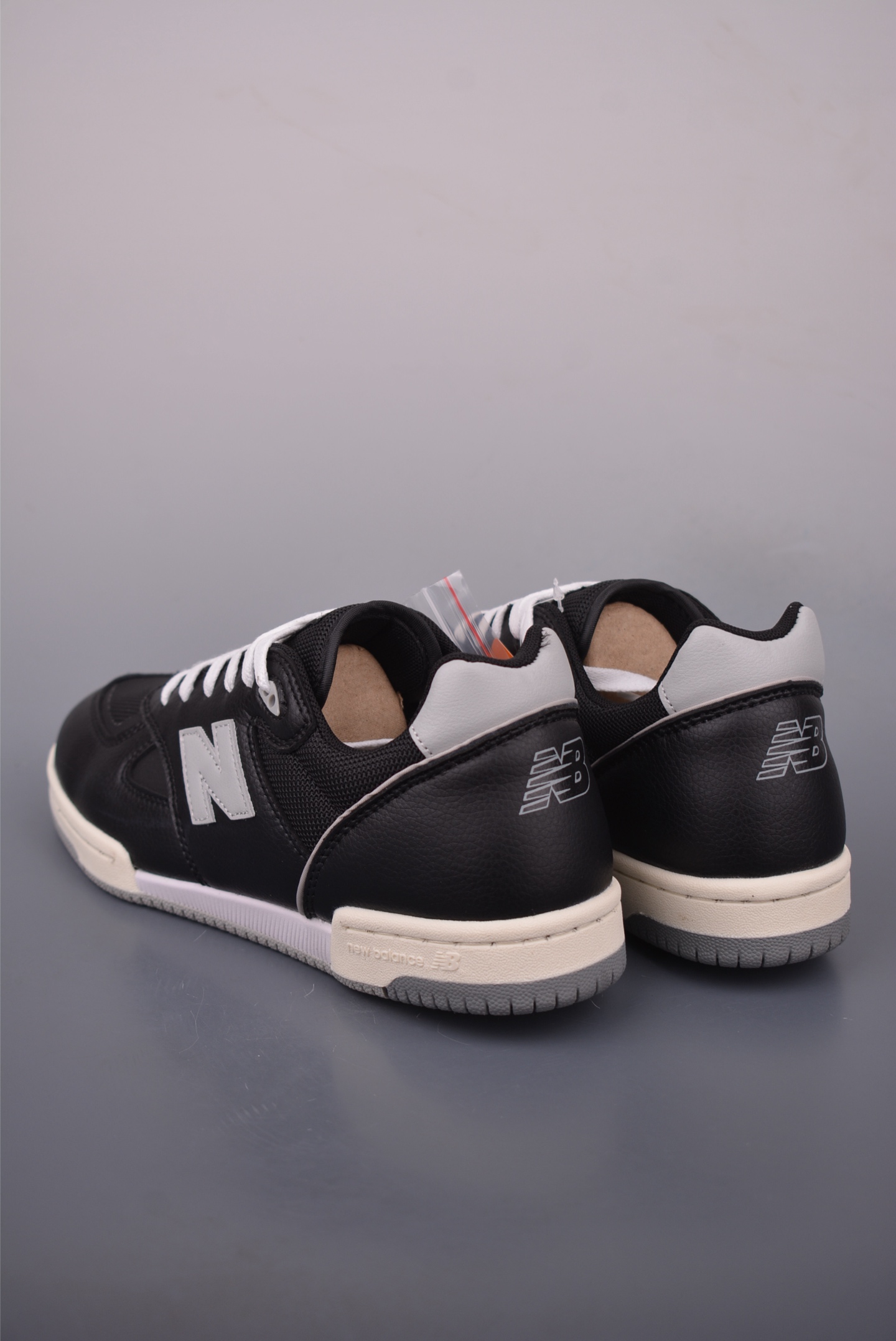 New Balance 600 Series Retro Casual Versatile Athletic Dad Running Shoes 3 i1758109880699 2939 0 1