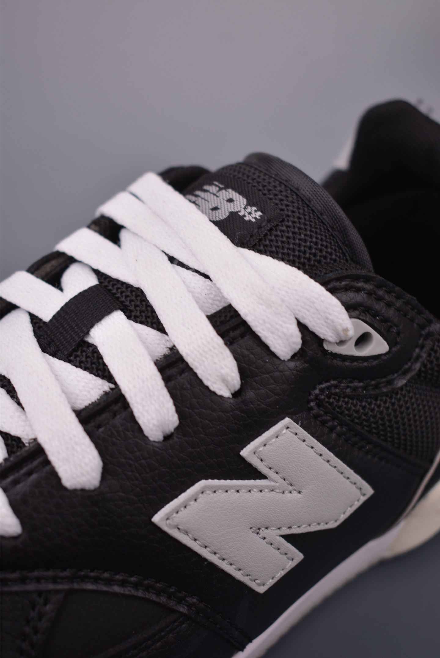 New Balance 600 Series Retro Casual Versatile Athletic Dad Running Shoes 8 i1758109880704 5649 0 6