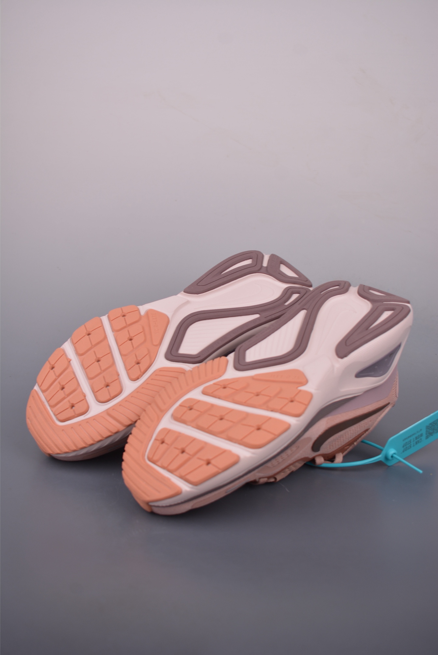 Nike Air Structure 26 Women's Running Shoes with Zoom Air Cushioning 4 i1758110281514 21 0 2