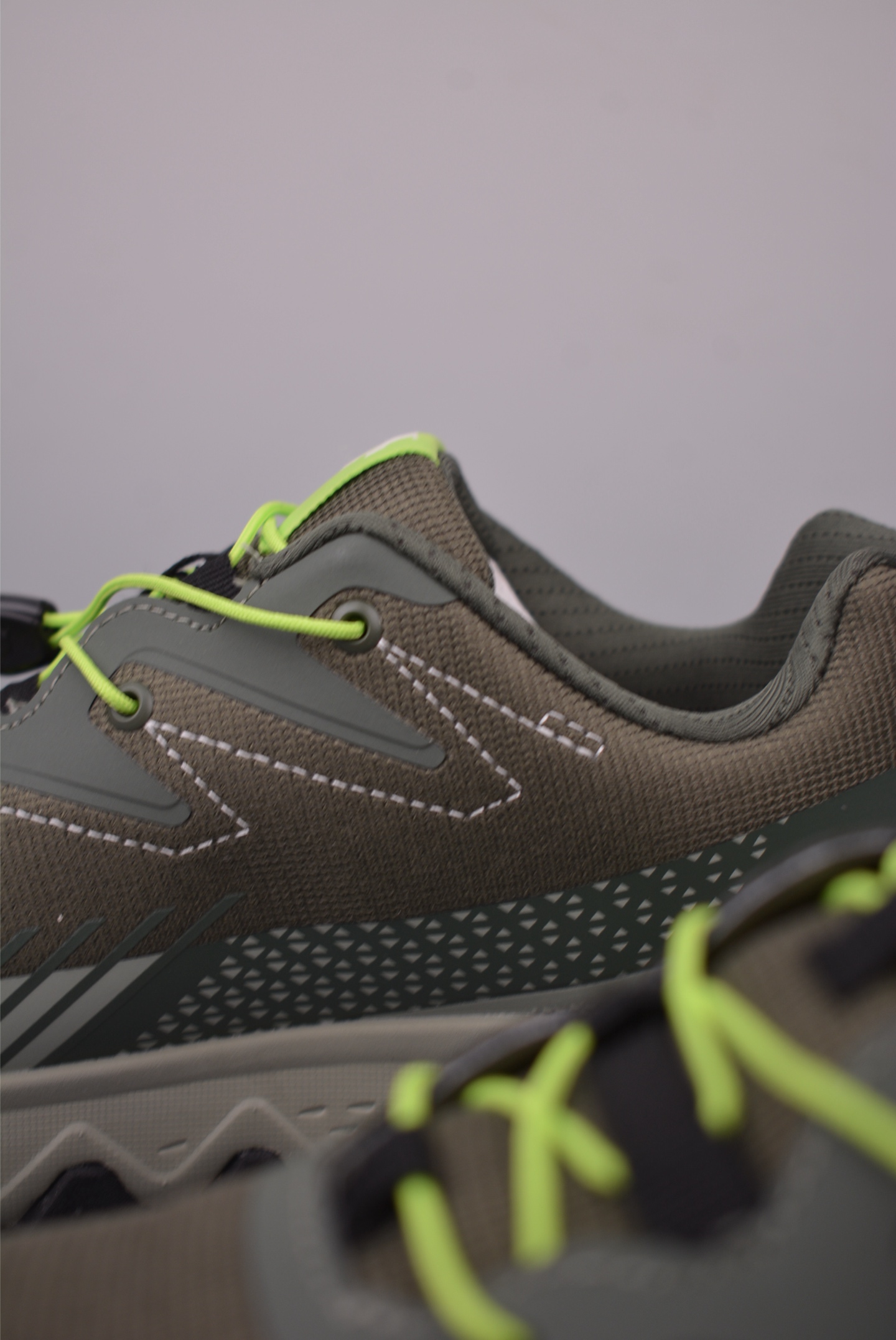 Descente SNOW RIDE Men's Lightweight Cushioned Trail Running Shoes - Olive 9 i1758110395199 4239 0 7