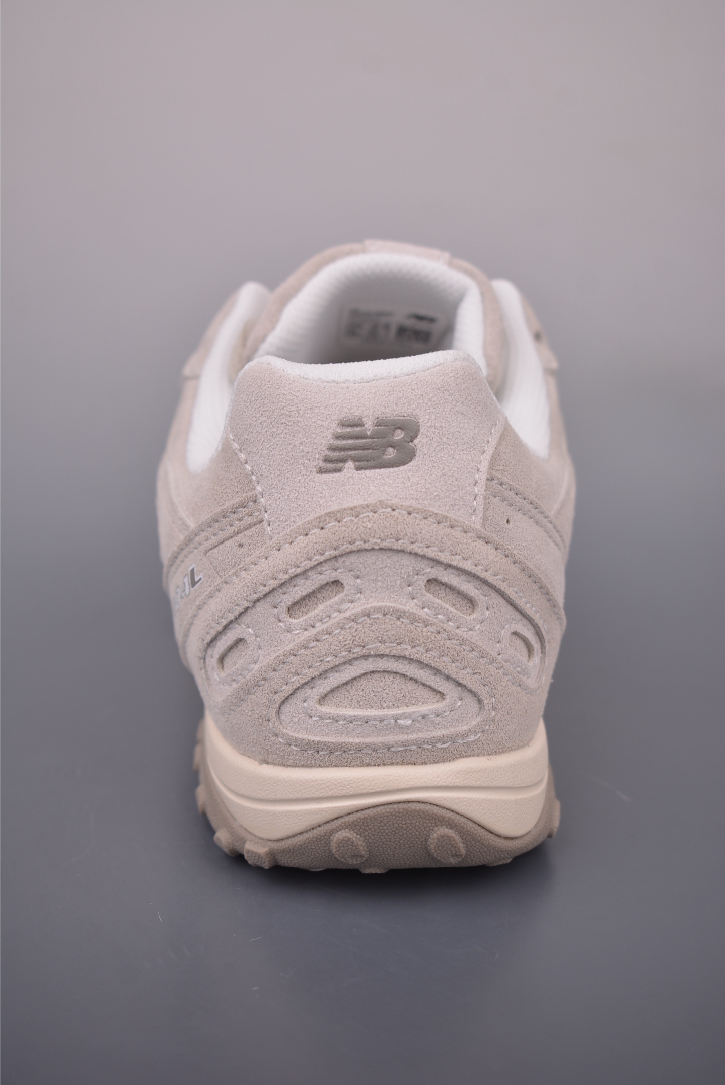 New Balance 204 Retro Casual Running Shoes Pigskin Suede Sneakers 4 i1758110505600 6678 0 3