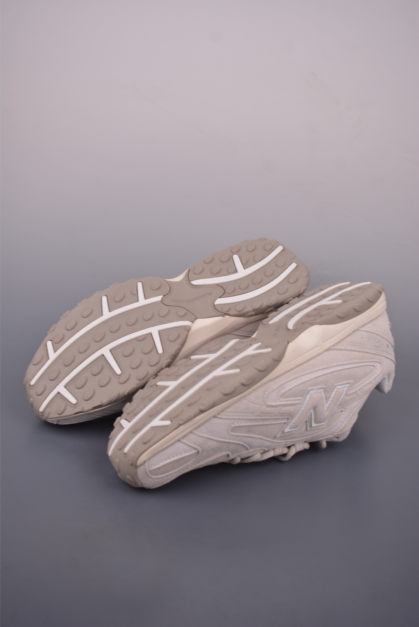 New Balance 204 Retro Casual Running Shoes Pigskin Suede Sneakers 3 i1758110507482 9174 0 2