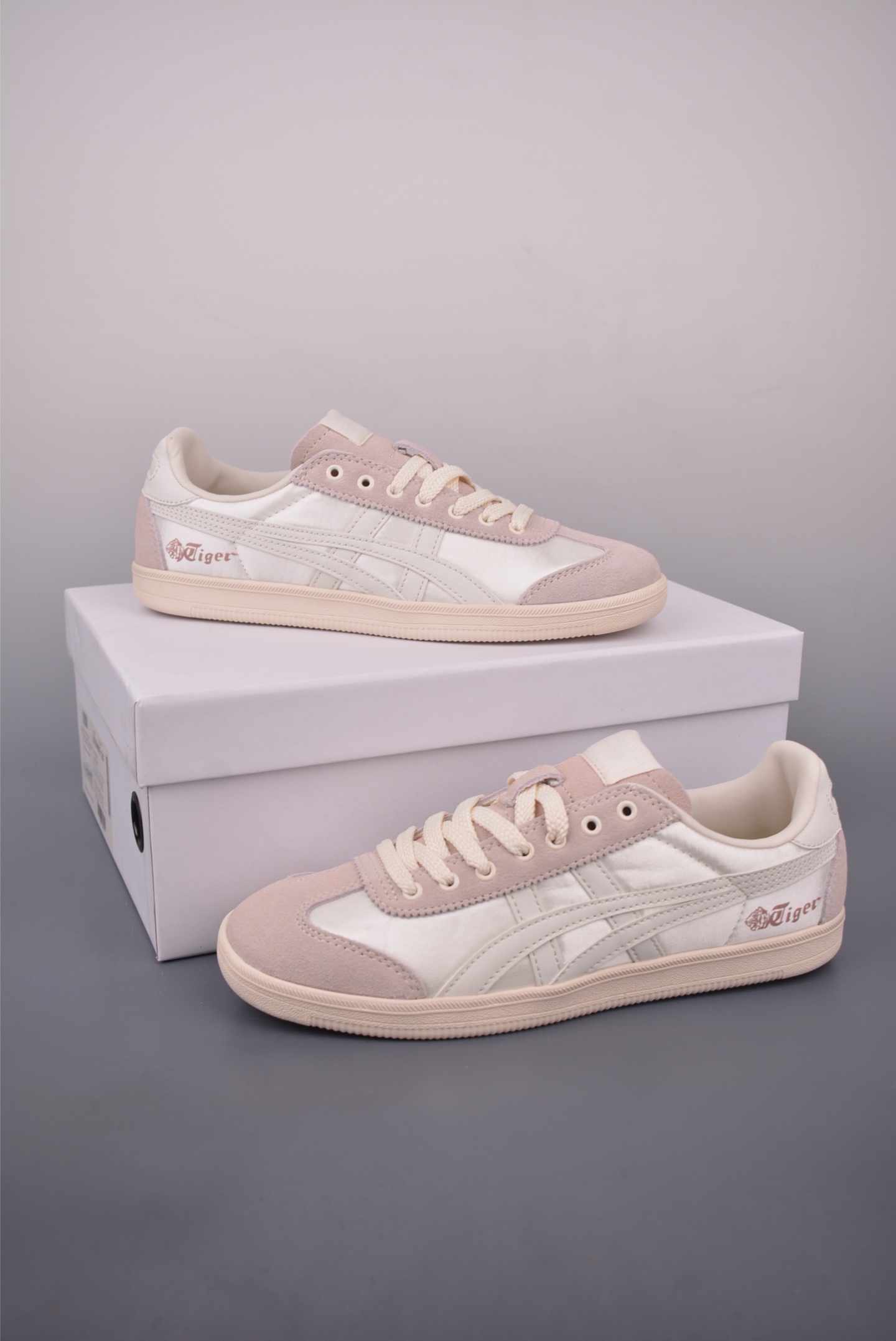 Onitsuka Tiger MEXICO 66 White/Blue/Red Leather Unisex Sneakers 3 i1758110767878 5776 0 1