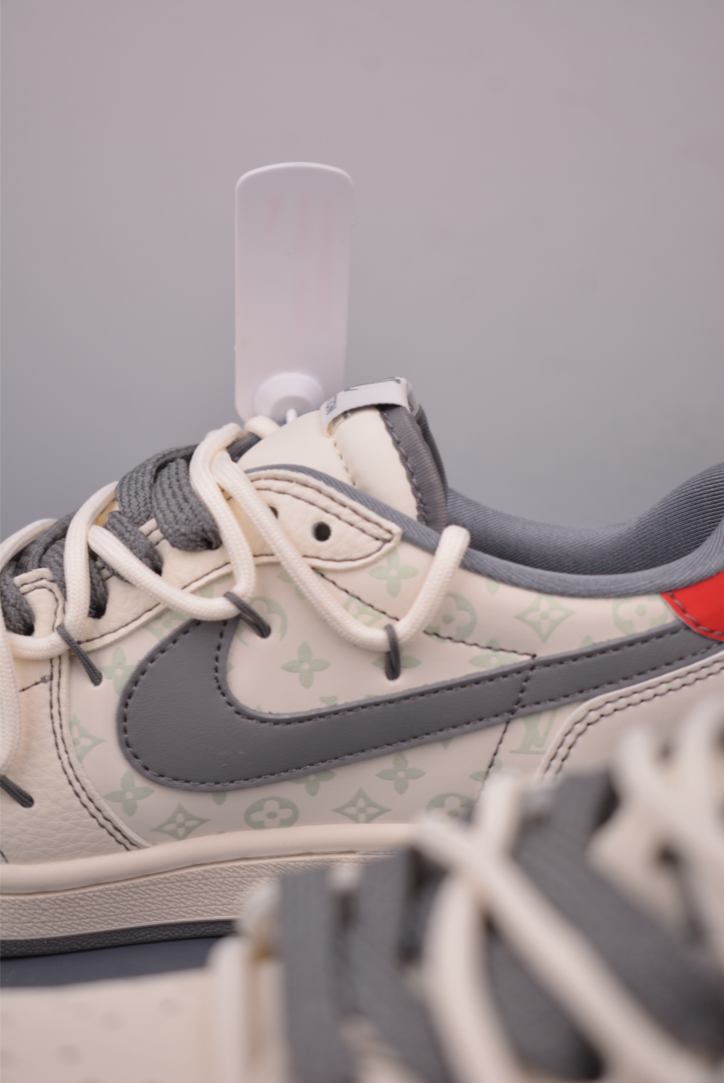 Fragment Travis Scott Louis Vuitton Air Jordan 1 Low - Designer Sneakers 9 i1758110957293 8042 0 7