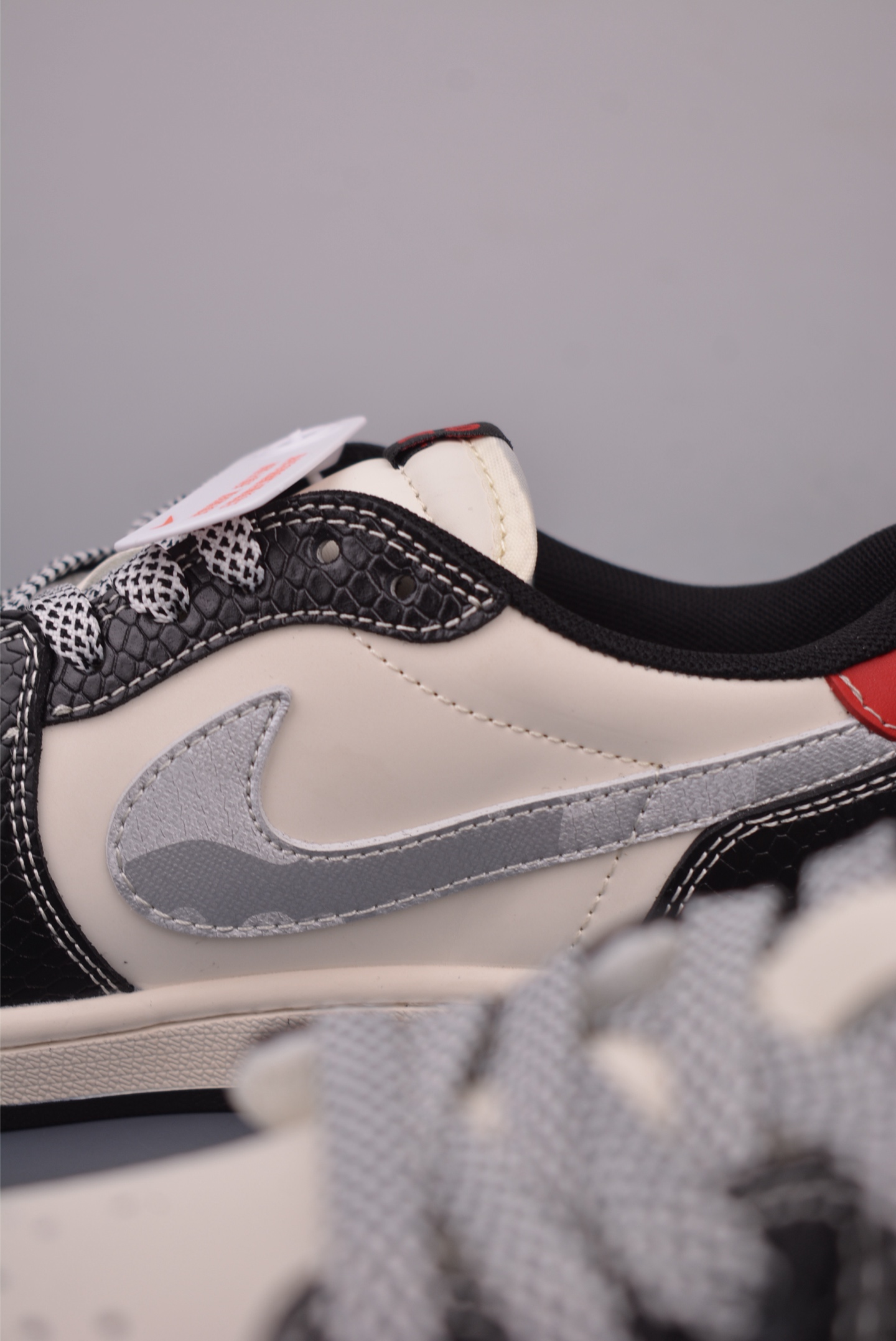 Nike x Hello Kitty Air Jordan 1 Low Casual Shoes 8 i1758111251260 2178 0 7