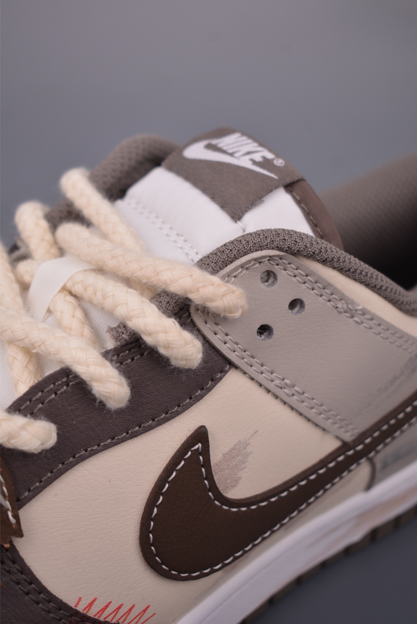 Nike SB Dunk Low Louis Vuitton Collab Premium Sneakers - HF5441-1112722 7 i1758111327675 2063 0 6