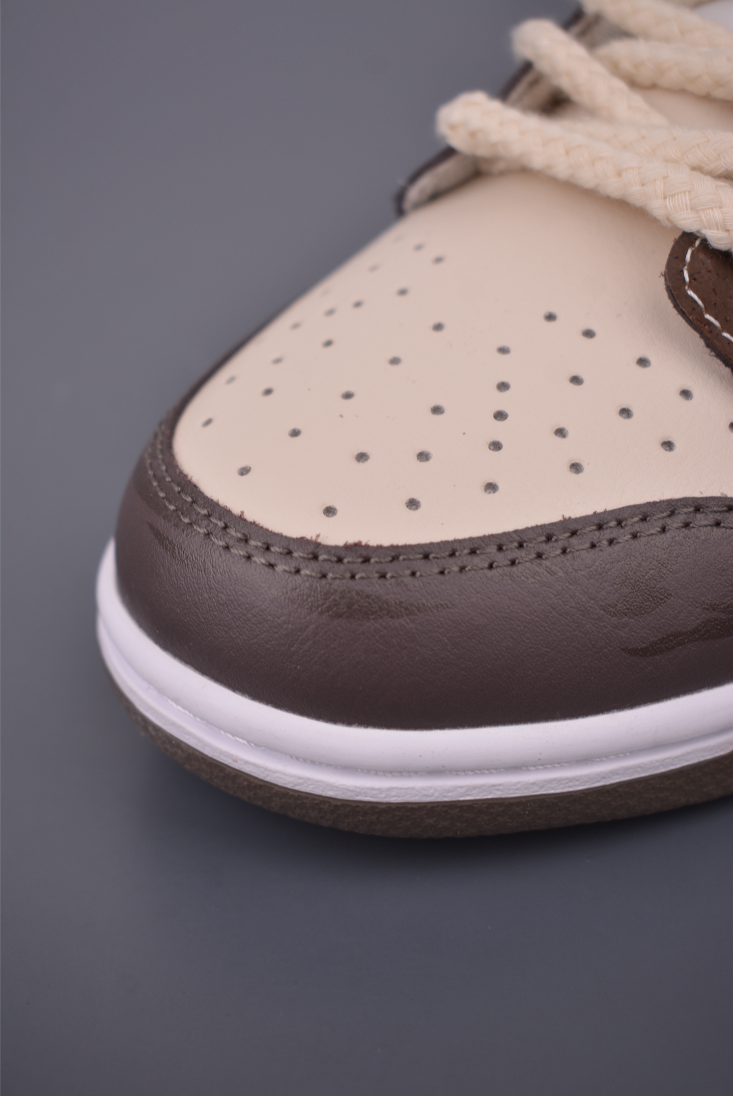 Nike SB Dunk Low Louis Vuitton Collab Premium Sneakers - HF5441-1112722 6 i1758111327729 5634 0 5