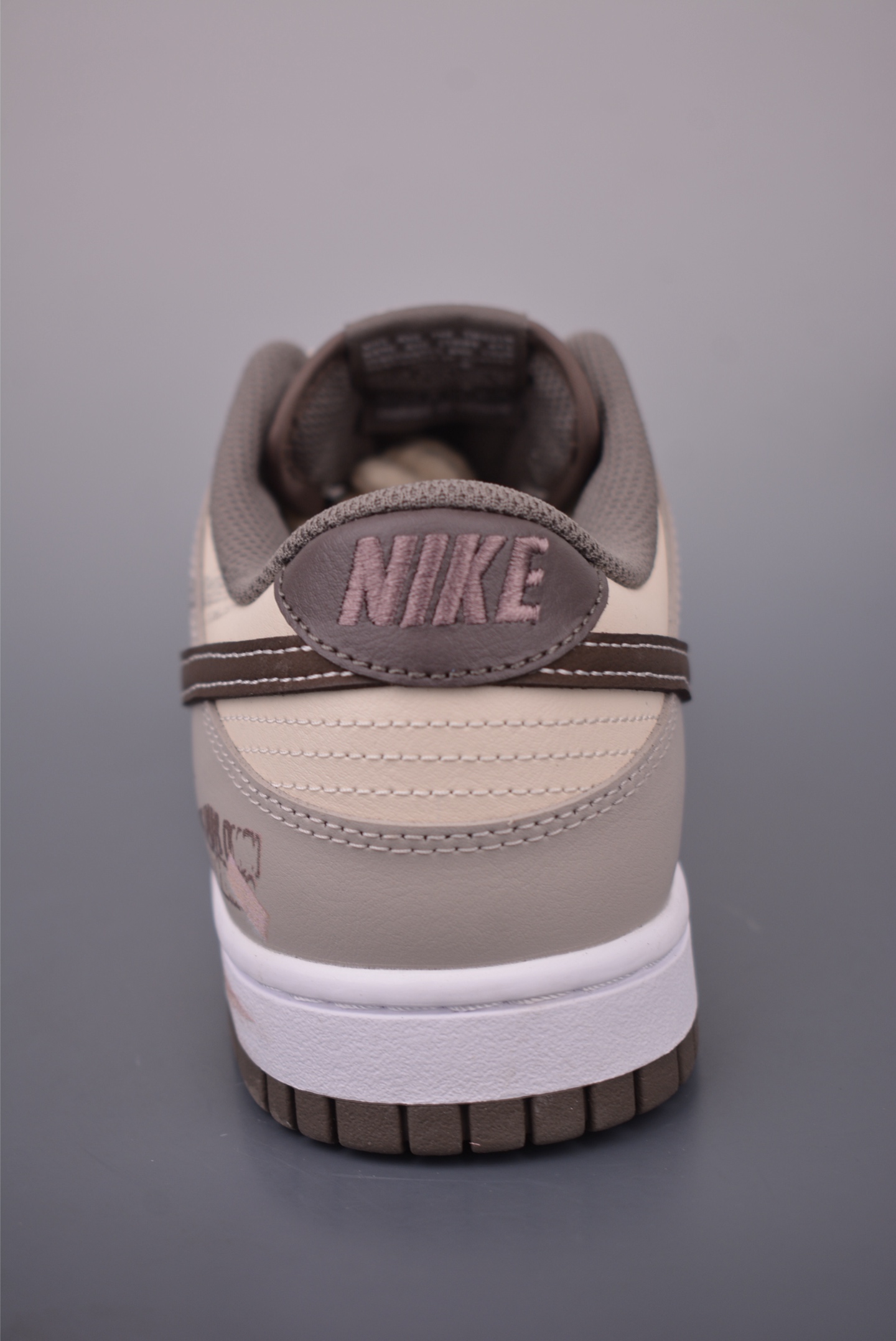 Nike SB Dunk Low Louis Vuitton Collab Premium Sneakers - HF5441-1112722 4 i1758111329753 1307 0 3