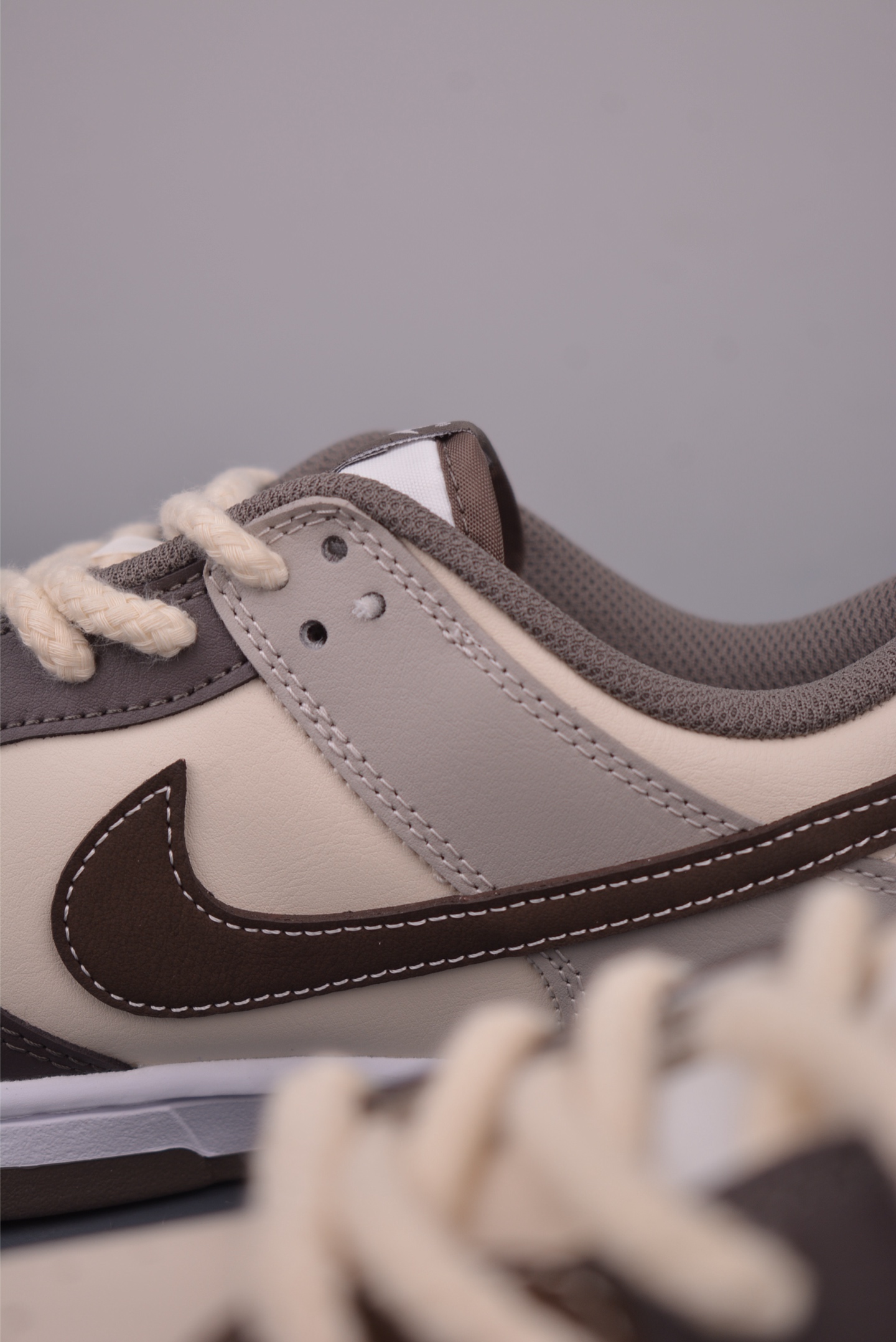 Nike SB Dunk Low Louis Vuitton Collab Premium Sneakers - HF5441-1112722 8 i1758111329754 2469 0 7