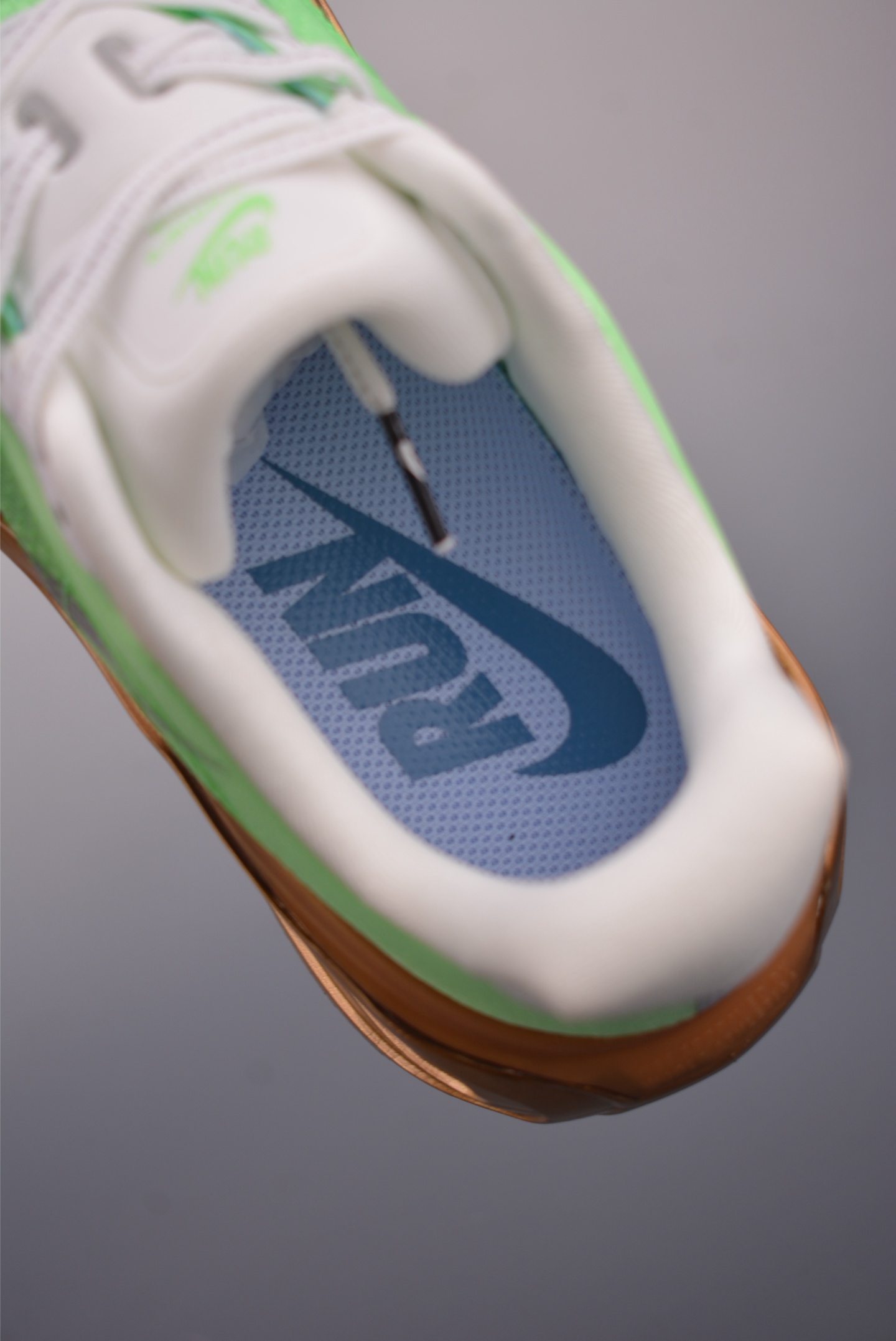 Nike Vomero Premium Air Cushion Running Shoes - Comfortable, Stylish, Durable 10 i1758132845334 9182 0 8