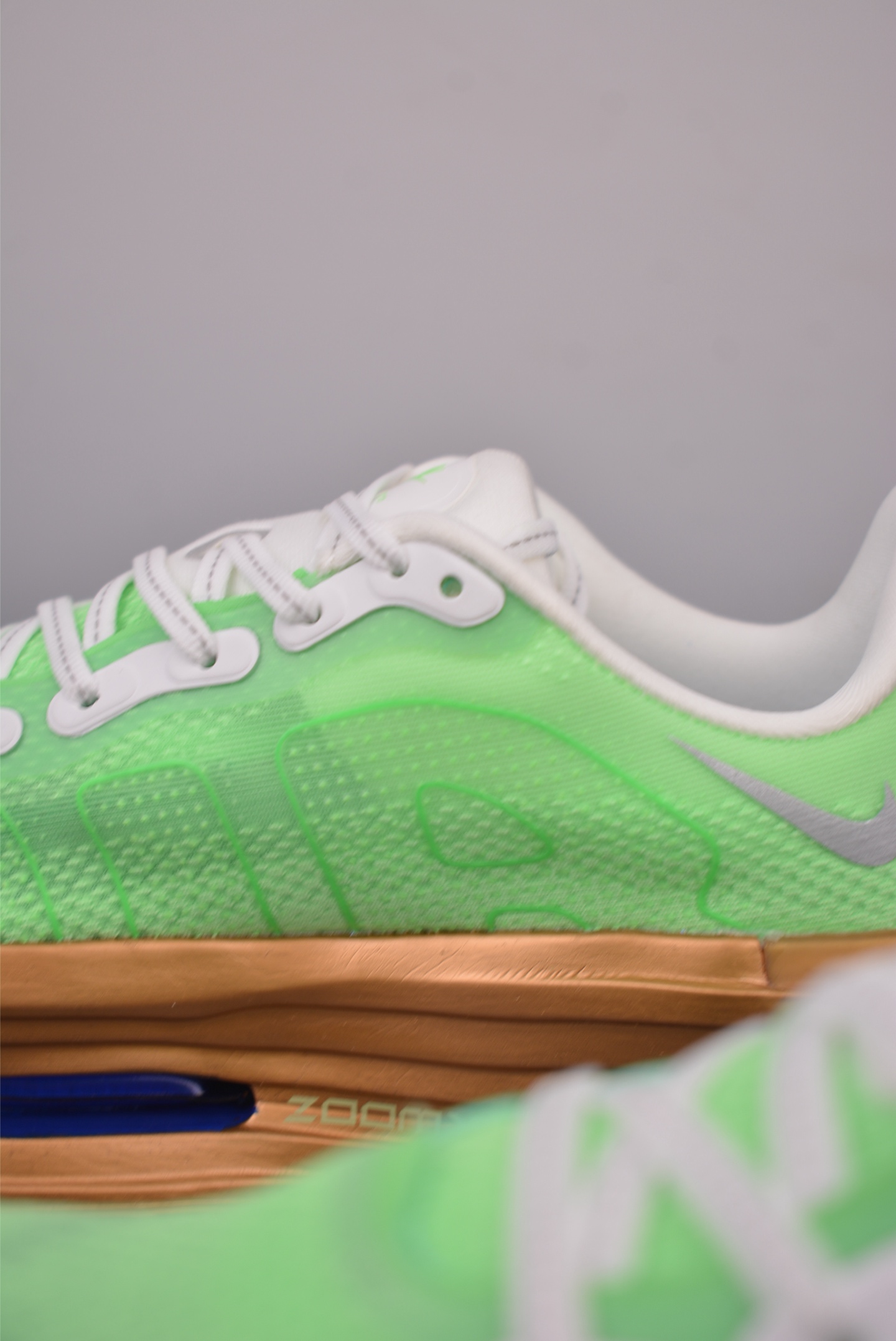 Nike Vomero Premium Air Cushion Running Shoes - Comfortable, Stylish, Durable 9 i1758132845438 7749 0 7