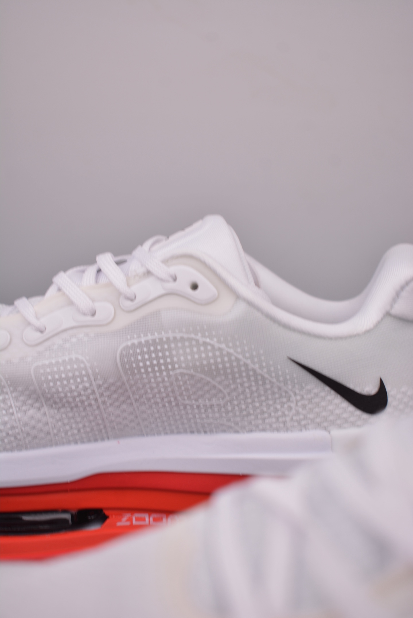 Nike Vomero Premium Air Cushion Running Shoes - Comfort, Style, and Performance 9 i1758132873264 834 0 7