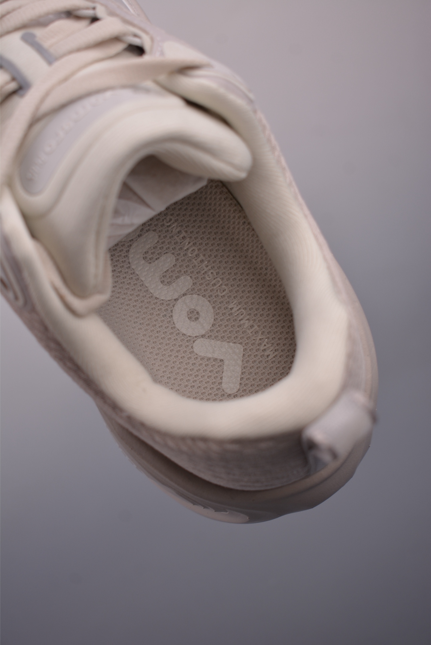Nike Air Zoom Vomero Plus Running Shoes - Advanced Tech, Ultimate Comfort 10 i1758133129739 6556 0 8